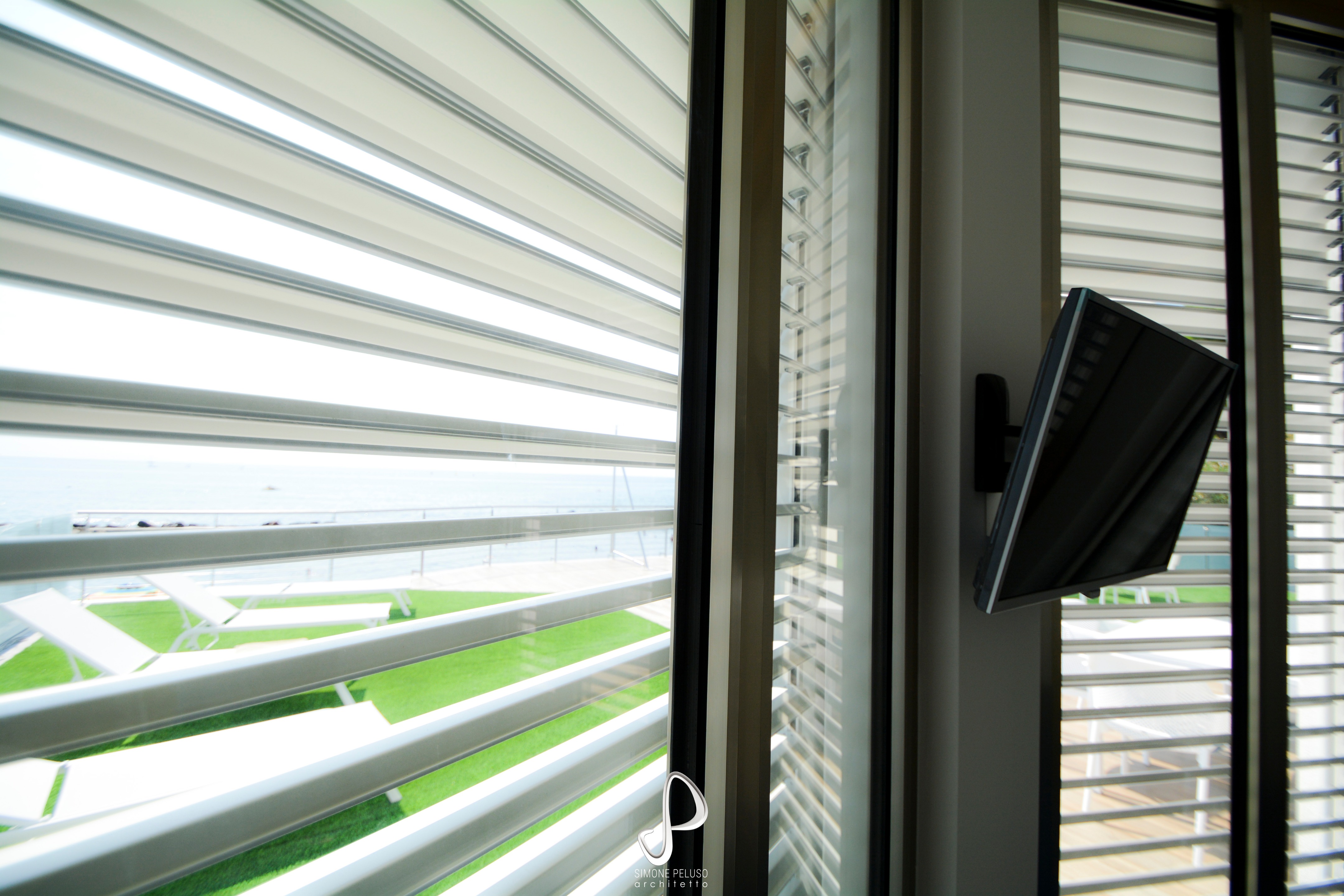 海滨 pagode 别墅 | 废墟中的新生-10