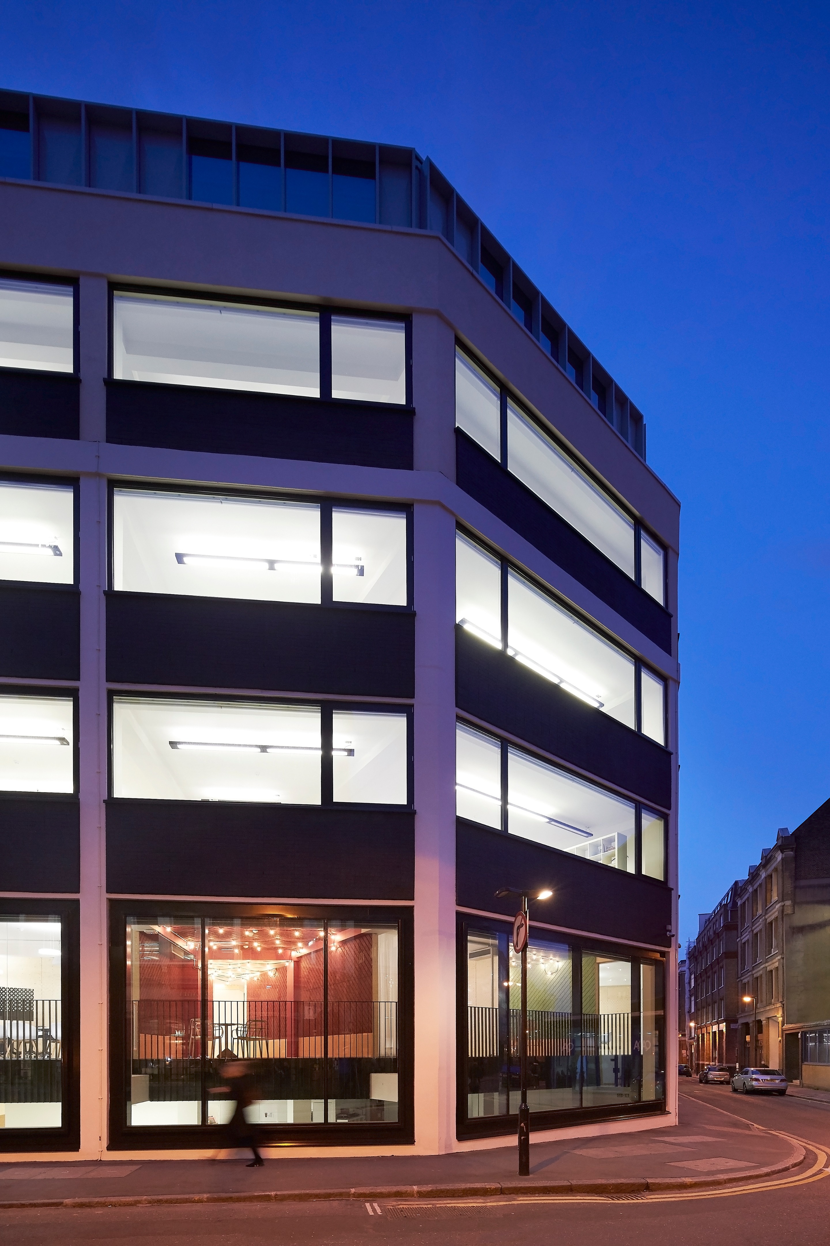 打造 MullenLowe 集团的“城市空间”-4