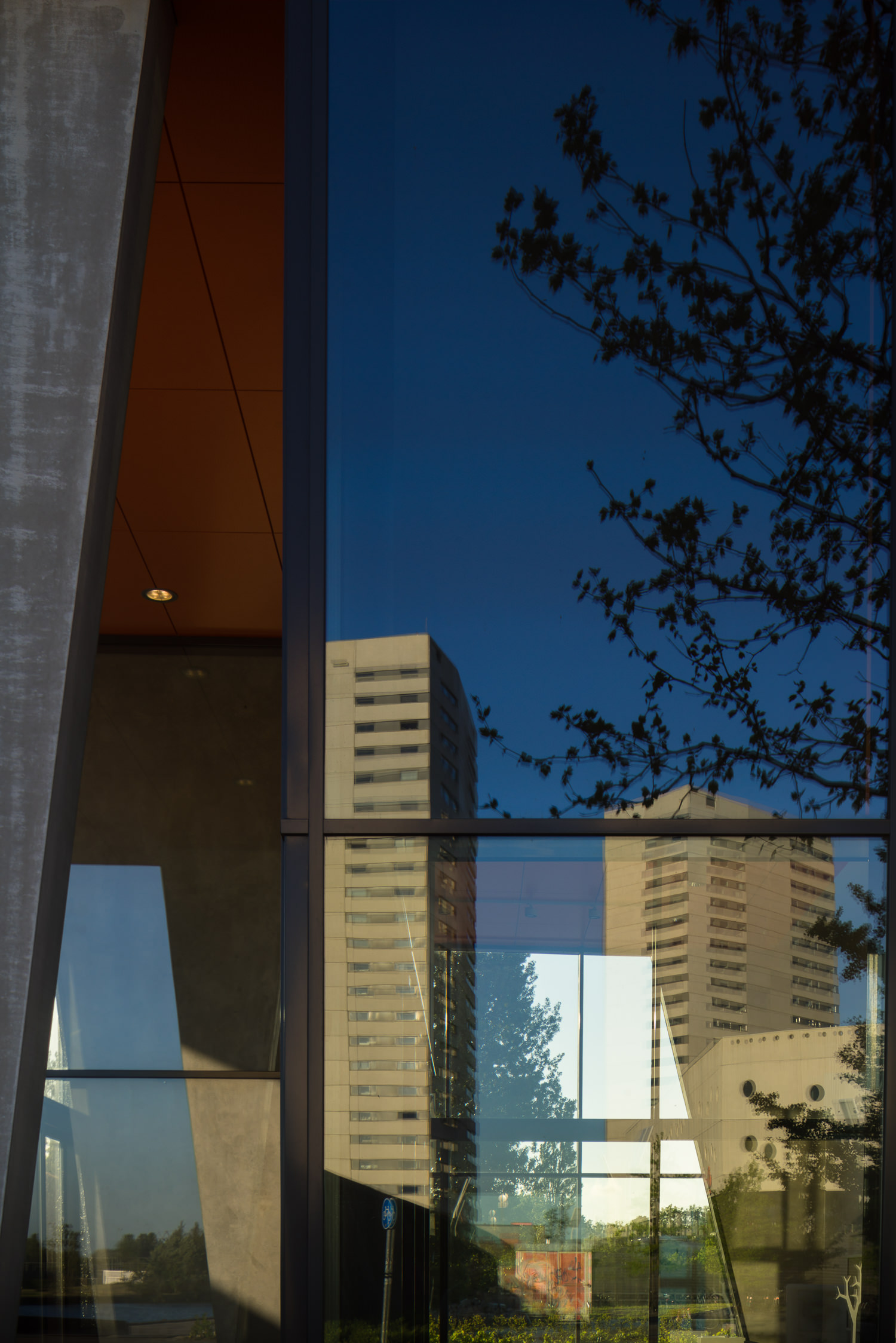 城市更新之作 | 公共空间与建筑的完美融合-7