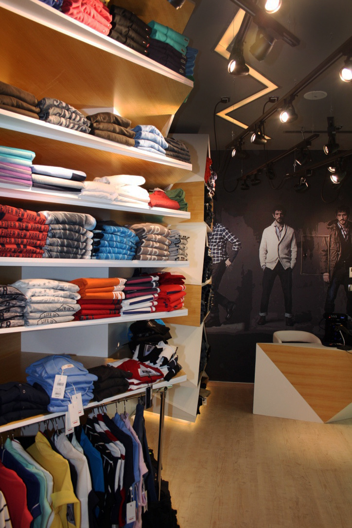 17 平米巴勒斯坦时尚小店，Noval 打造简约空间-6