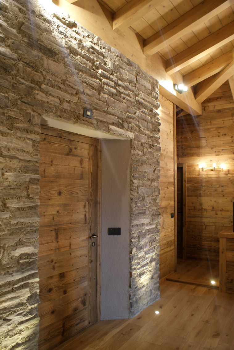 2018 年完成的阿尔卑斯山间别墅设计-13