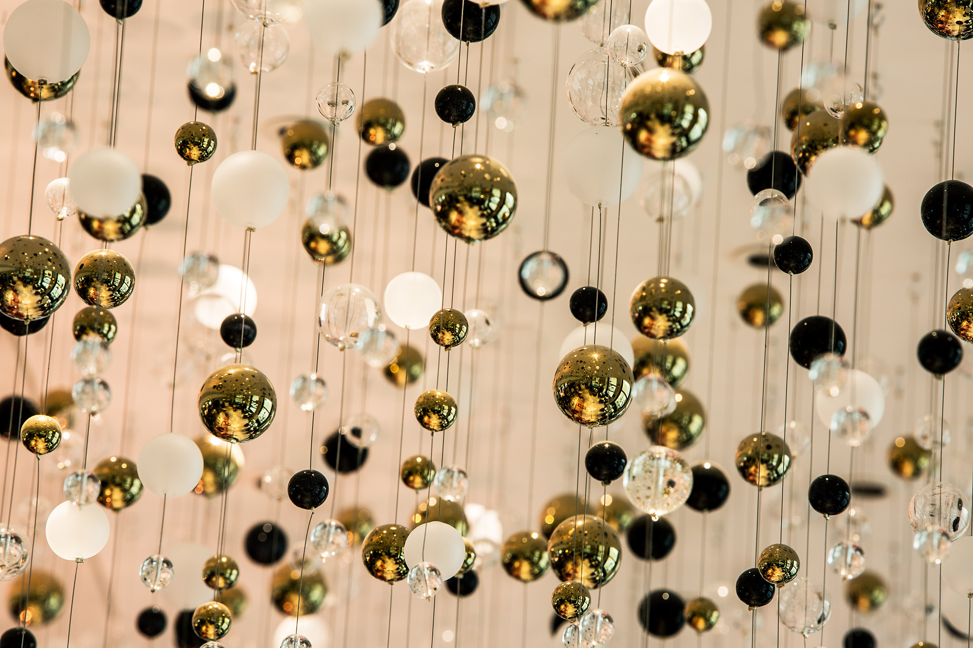 巴黎馥颂酒店 | 粉色与黑色演绎的法式浪漫-21