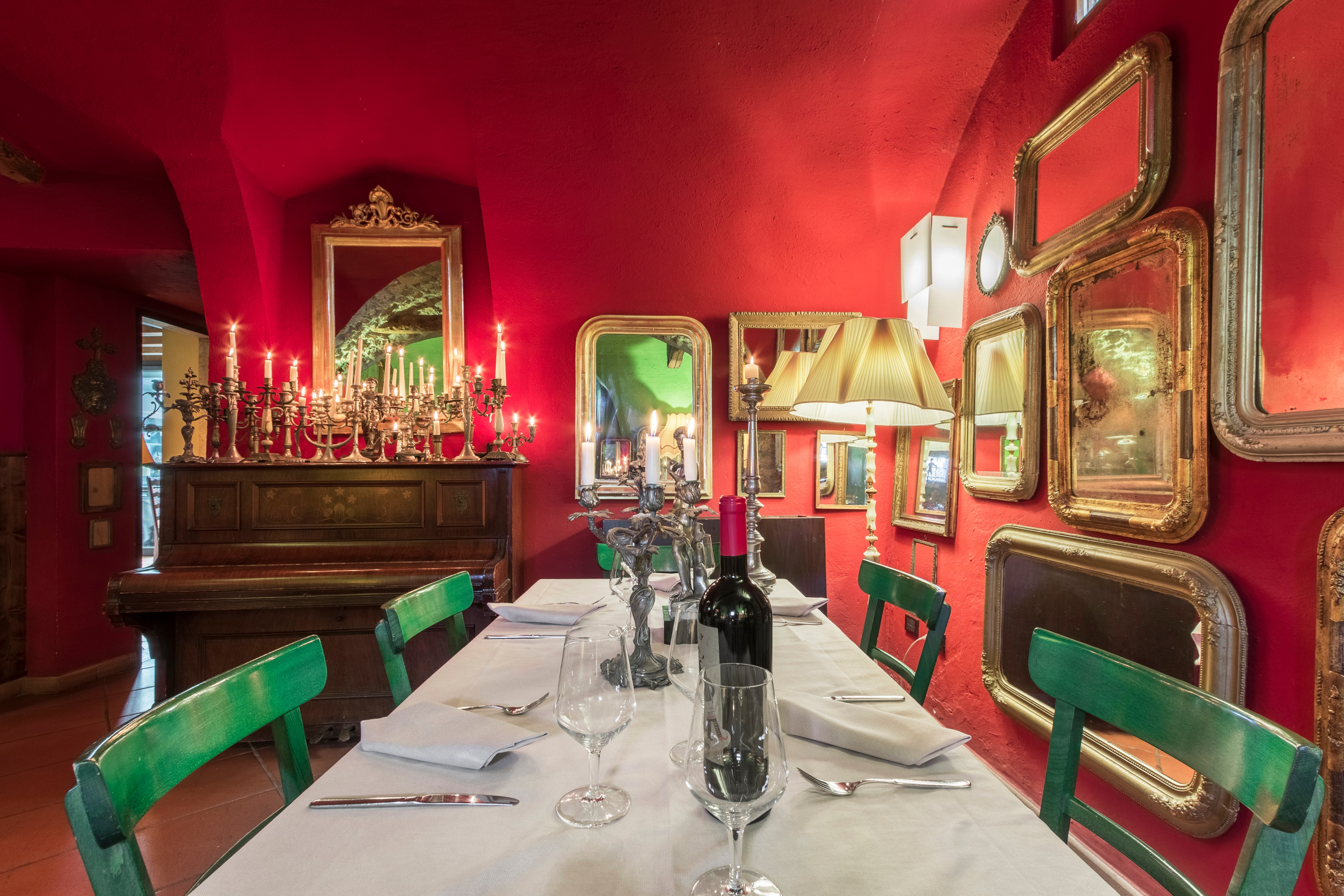 2010 年完成的 KUS 餐厅，现代简约风格展现极致美味-9