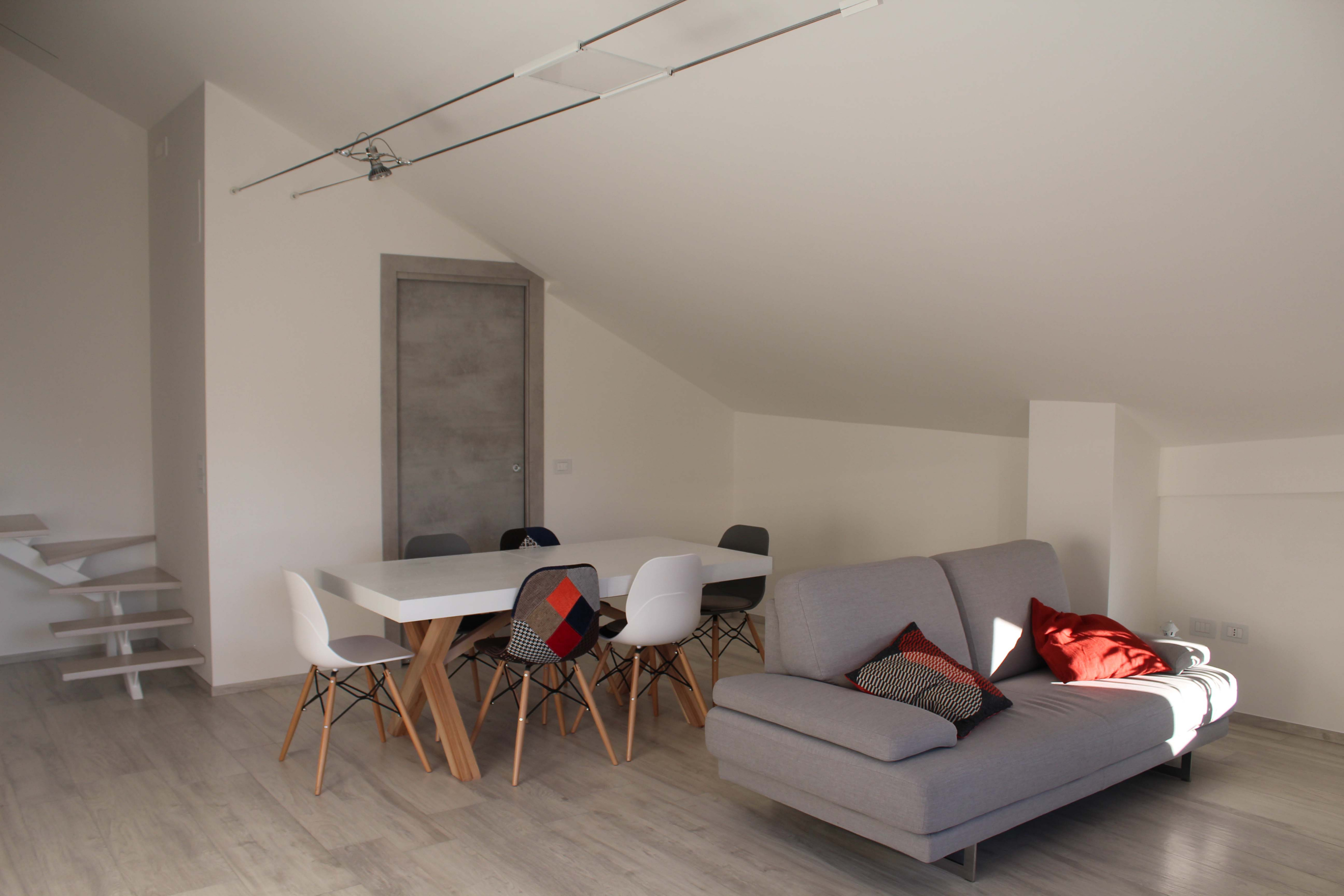 2016 年完成的温馨公寓设计-0