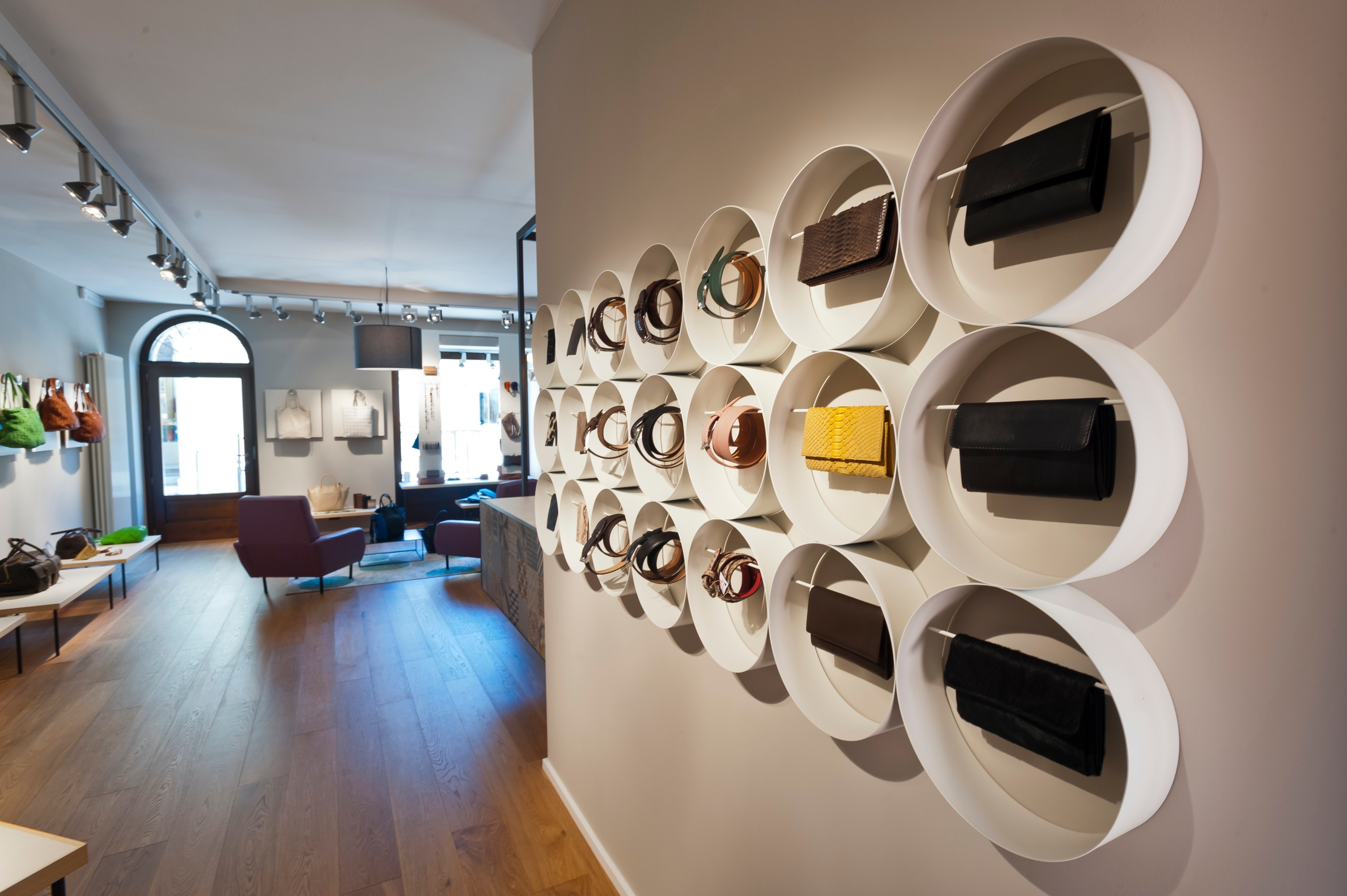 La Tannerie 皮具展示店室内设计-1