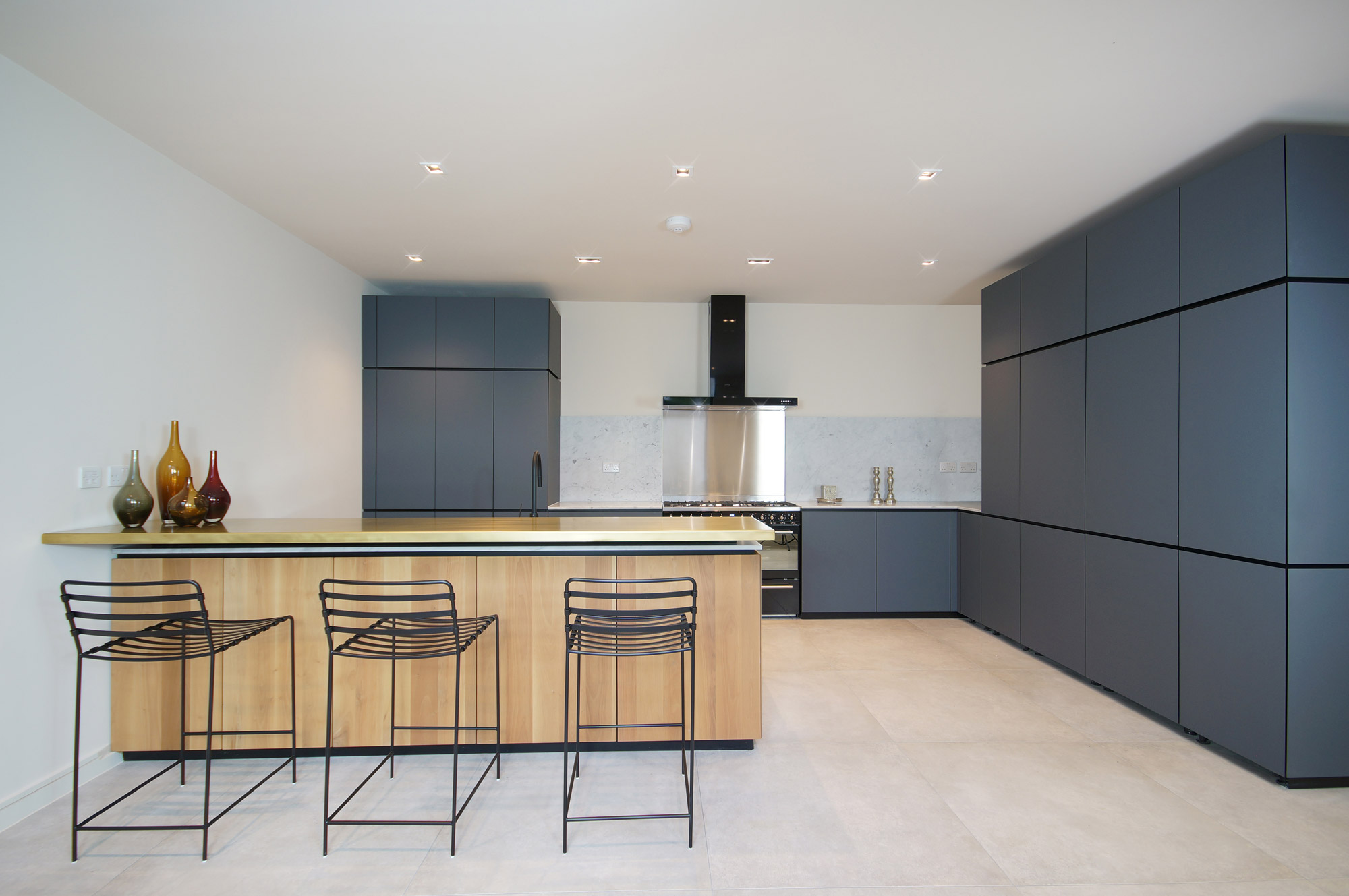 伦敦中心地段现代家居设计典范-23