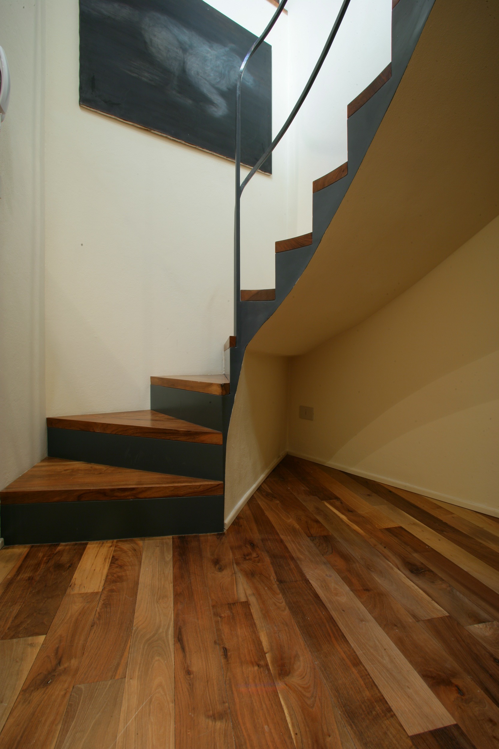 翻新旧阁楼,打造城市中心温馨休憩地-7