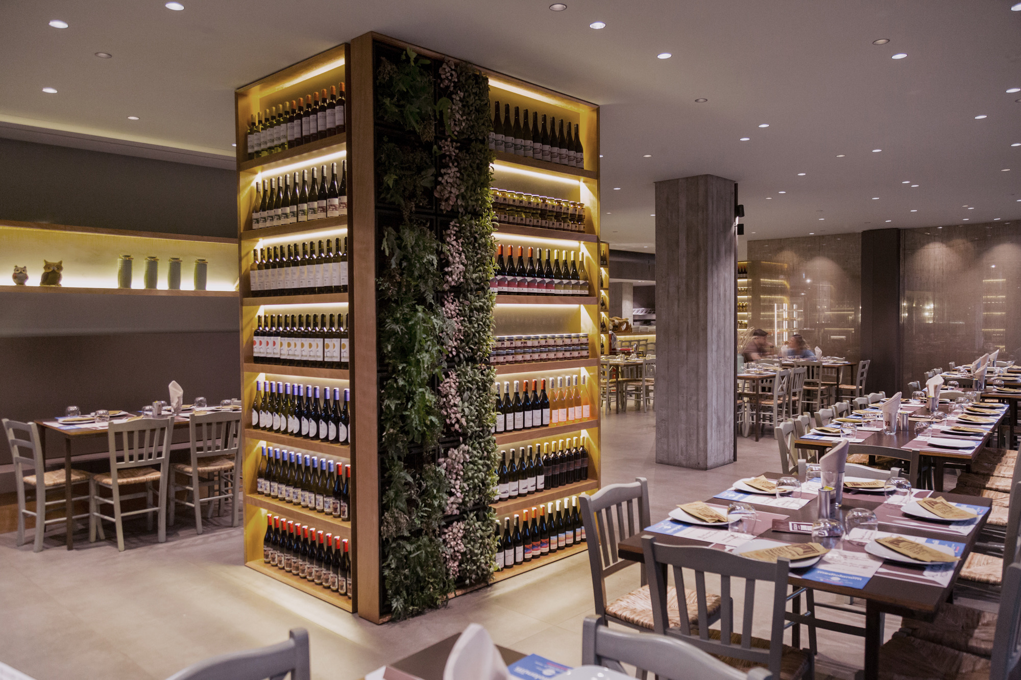 古宅新生,餐饮空间与历史文化的完美融合-27