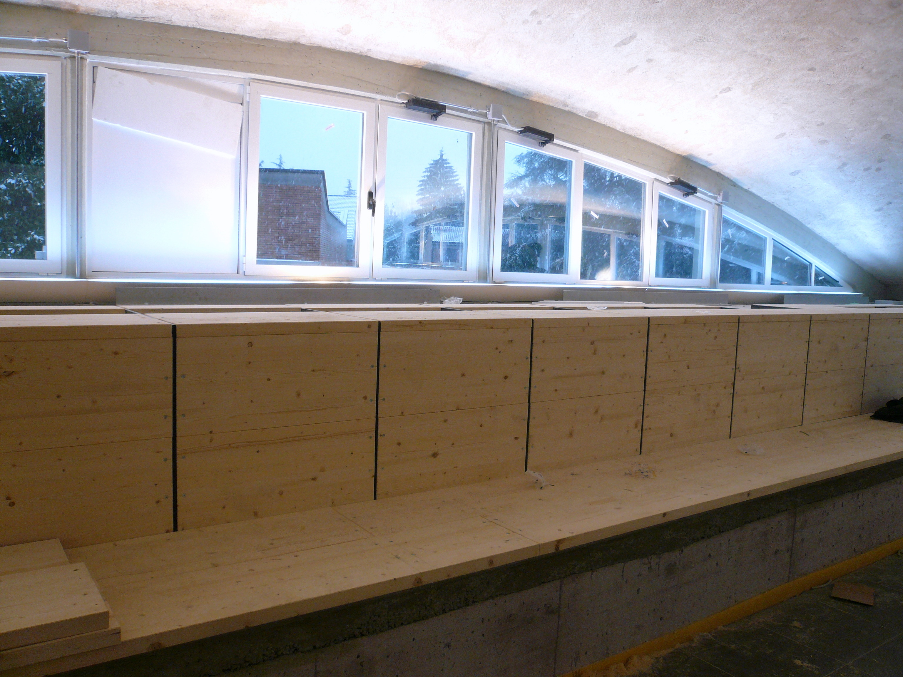 2011 年建设的多功能文化中心——O.S.E.A-45