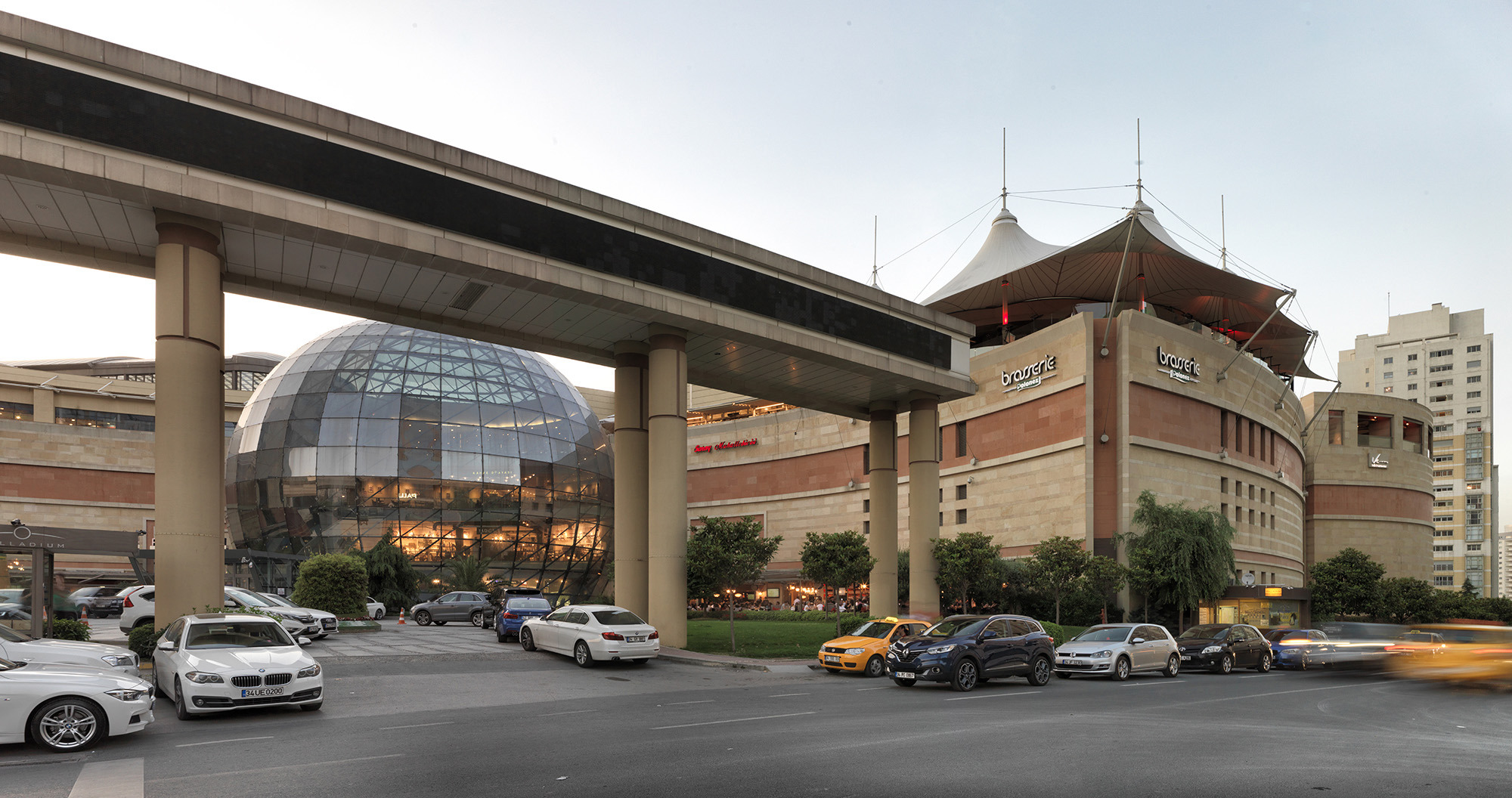 创新绿意空间——土耳其 Palladium Atasehir 购物中心设计-7