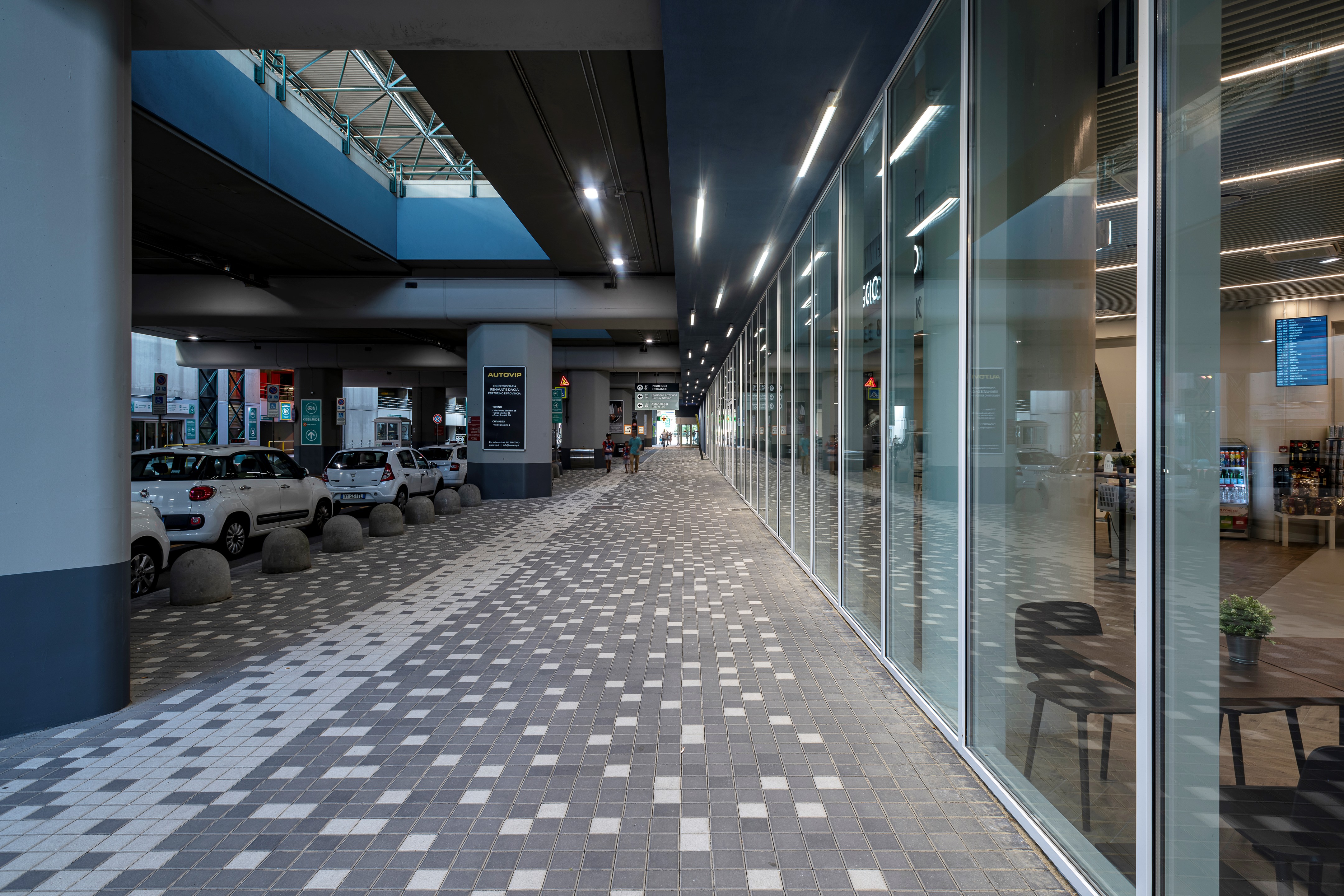 意大利都灵卡塞勒机场 Sandro Pertini 新到达区现代改造-8