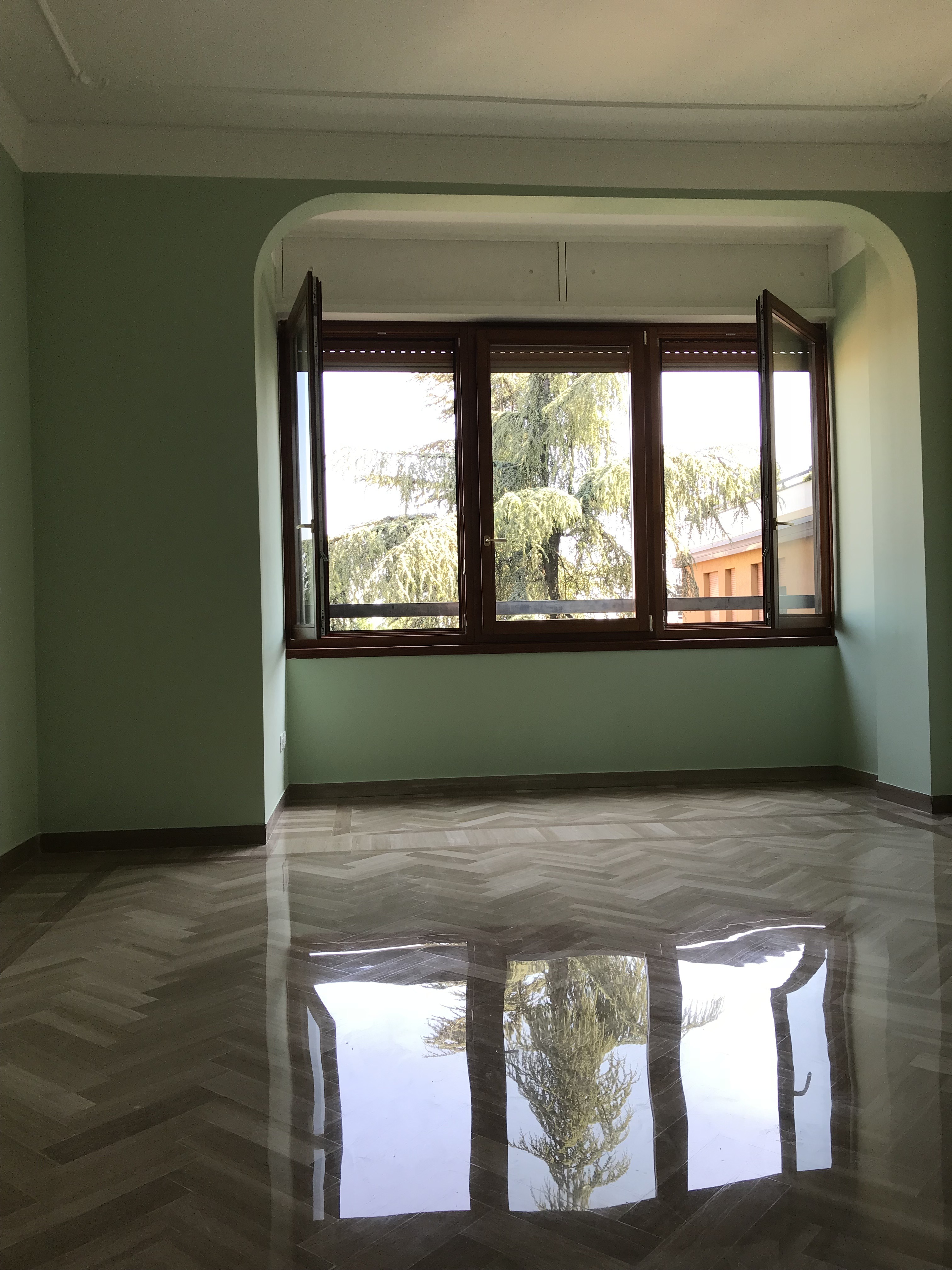 复古与现代共融的 60 年代博洛尼亚公寓翻新-8