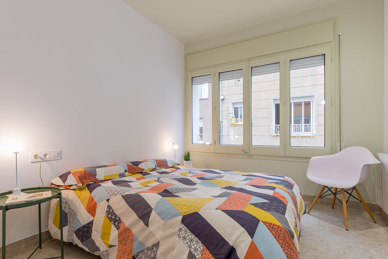 历史中心公寓的现代翻新-32