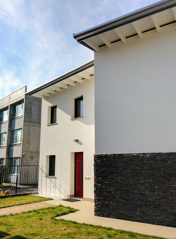 独特三角形地块上的现代别墅设计-7