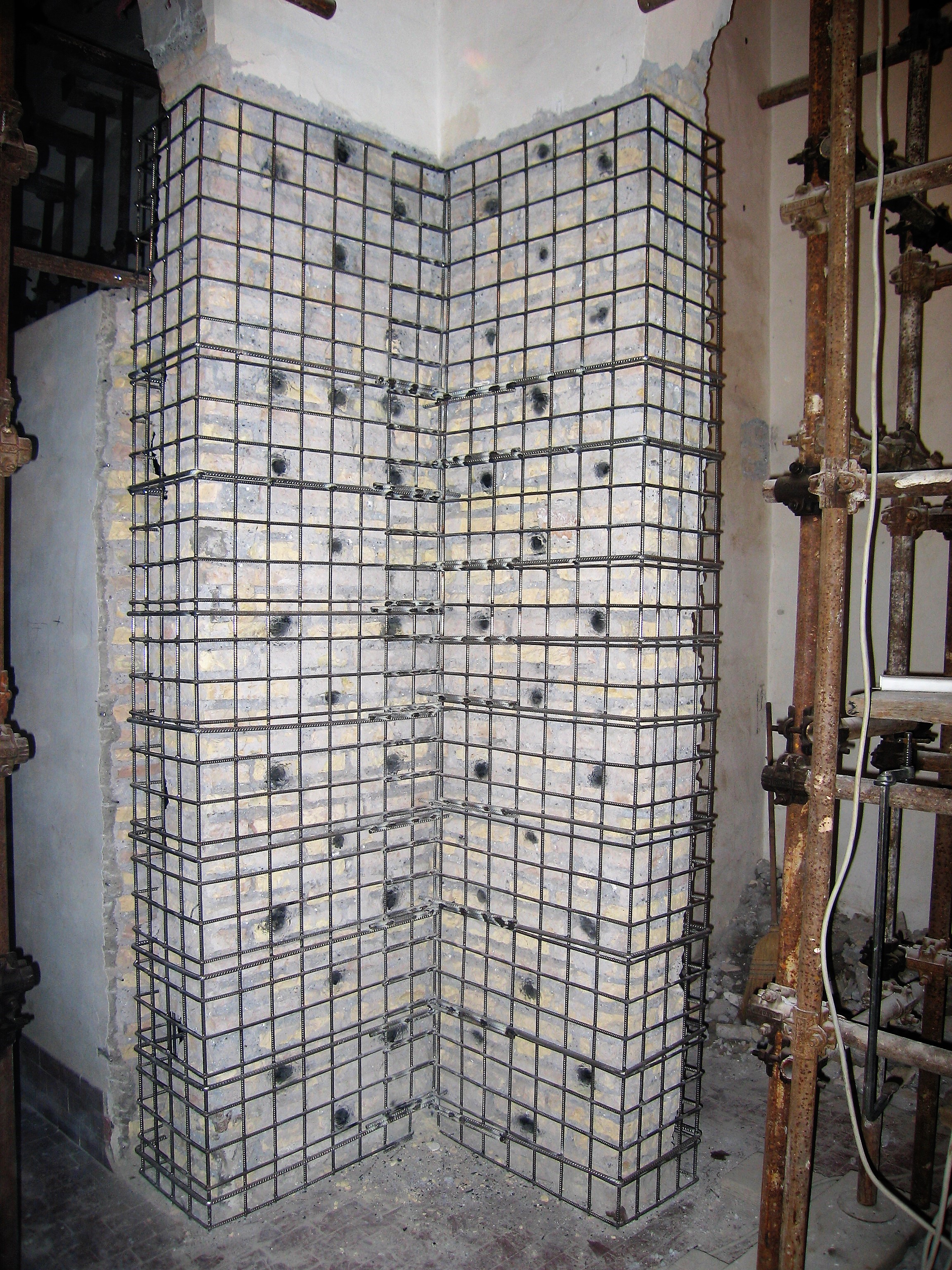 2007 年罗马历史建筑结构加固修复案例-150