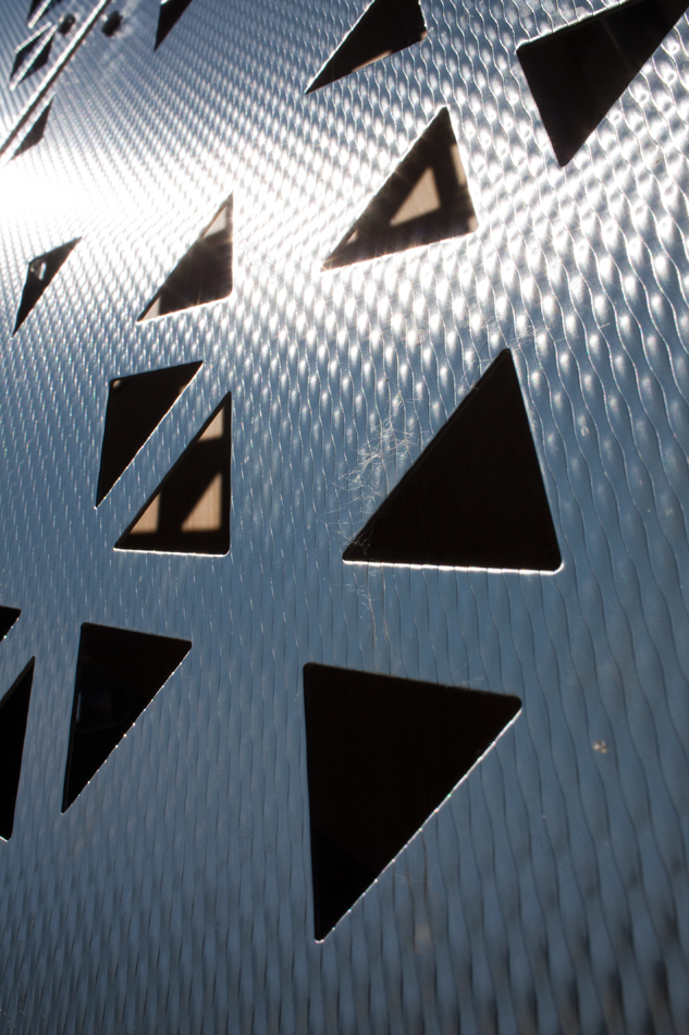 蜂巢城市:电梯 B-50