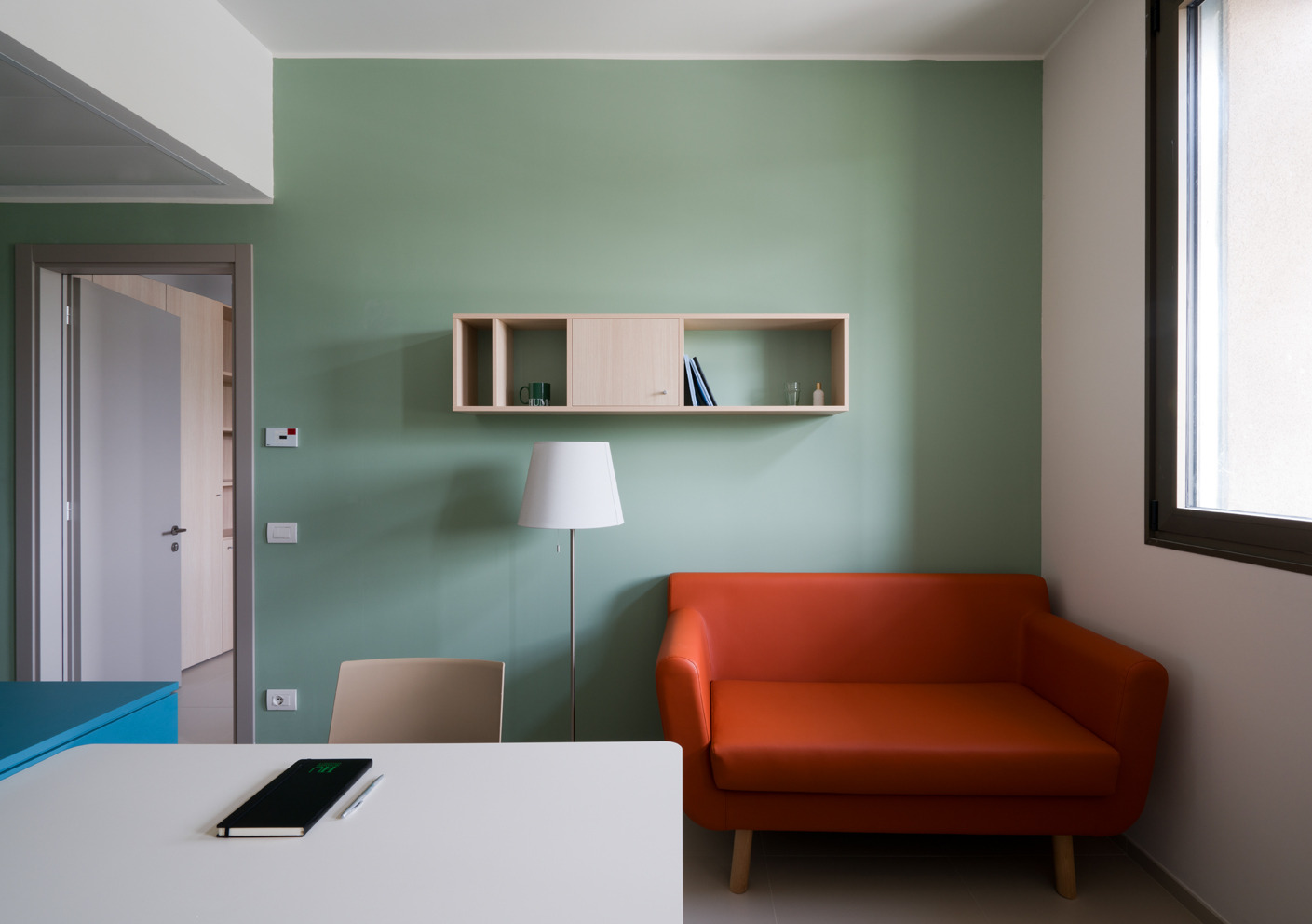 人性和谐绿意盎然的人文学府宿舍-33