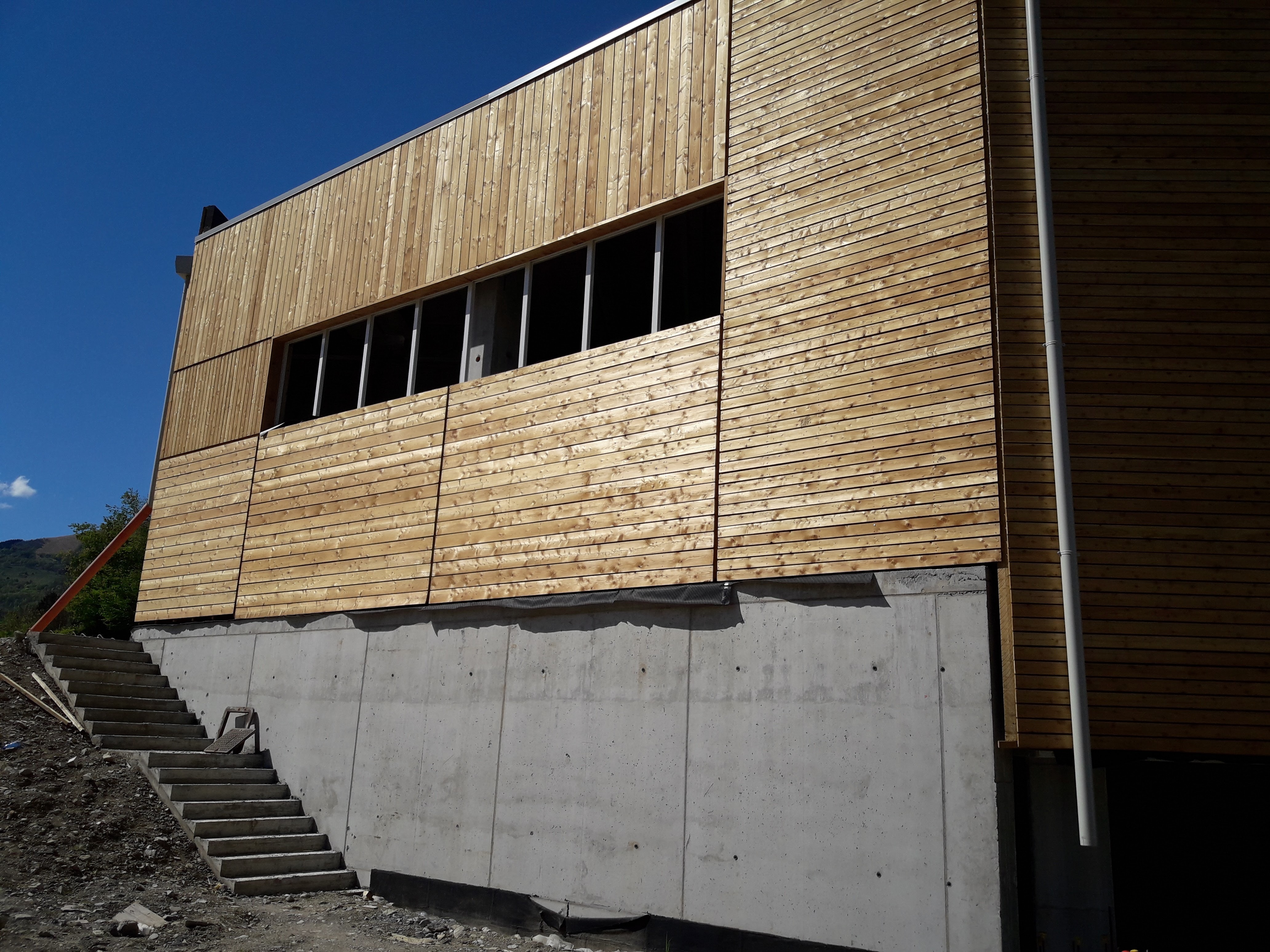 混凝土结构下的购物天堂 · Orly 区项目-6