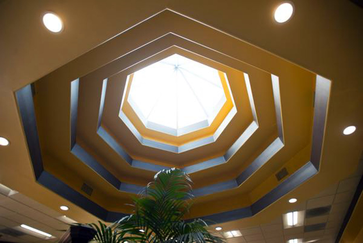 艾丽卡·温特斯设计的 76 号拉巴斯贝拉市场-3