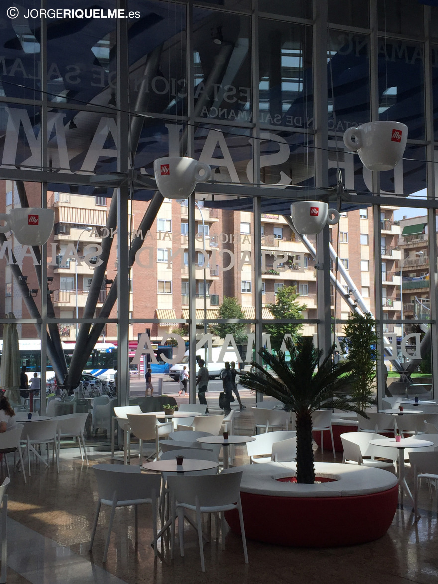 概念实验室酒吧 | 光影材料打造极致空间-5