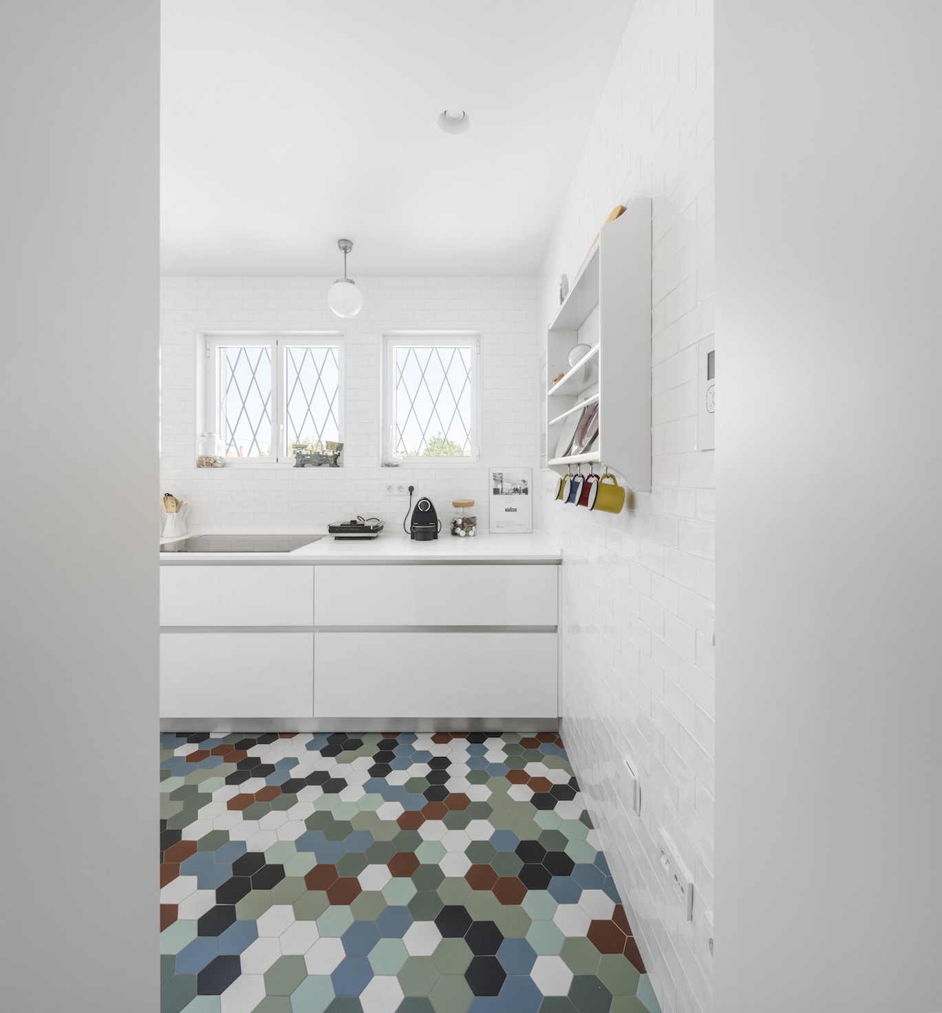 色彩点亮生活，翻新打造现代宜居空间-11