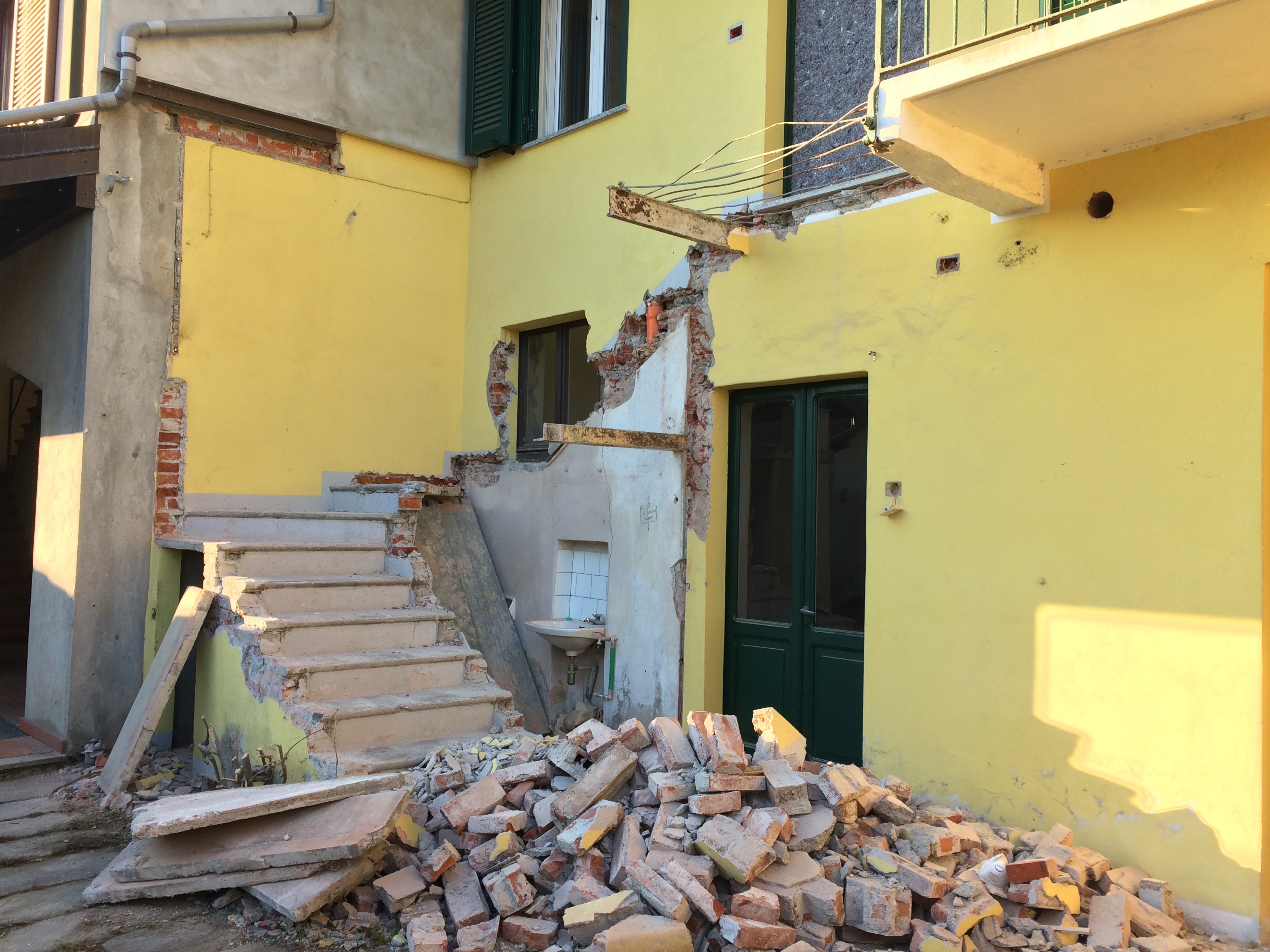 2018 年完成！单家庭住宅的翻新设计案例-3