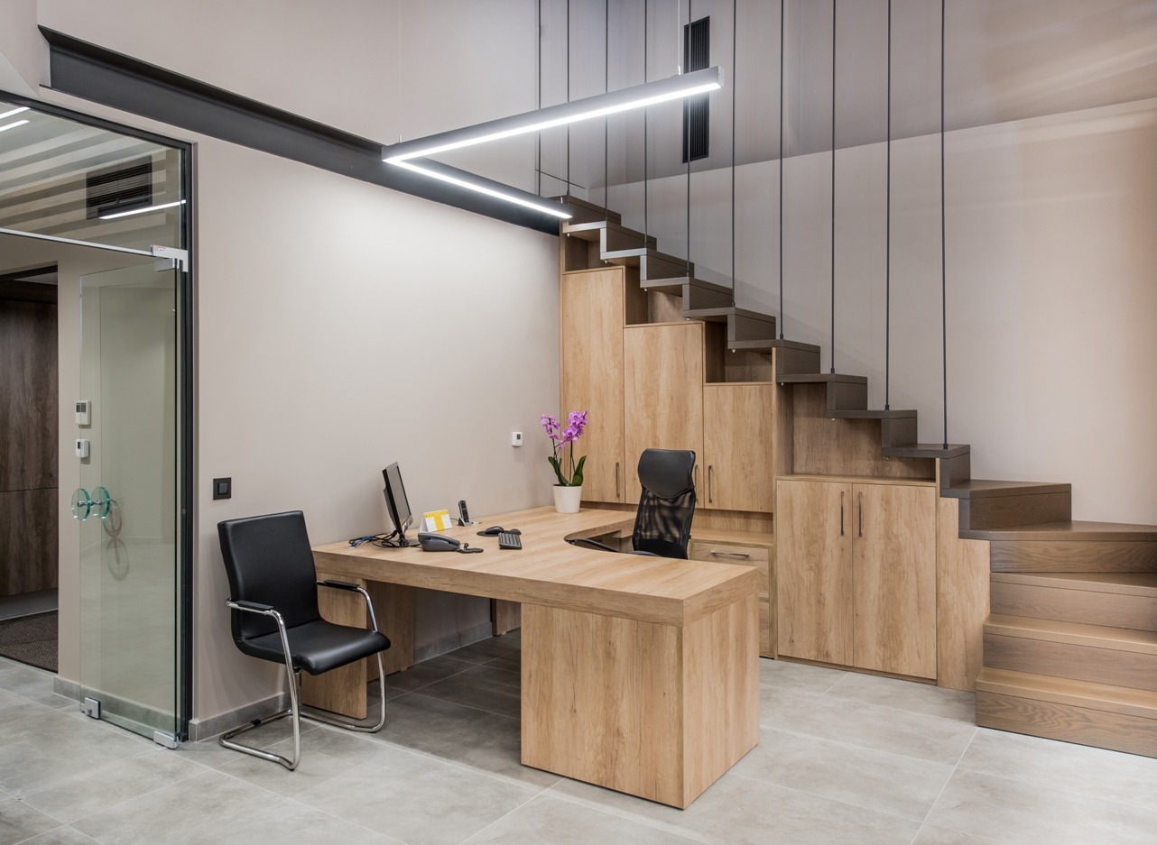 2017 年完成的 KARATZIS S.A.办公室大楼室内设计案例-18
