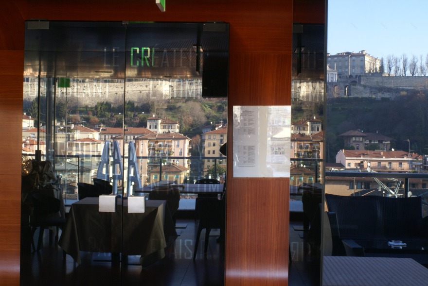 意式风情屋顶花园餐厅-14