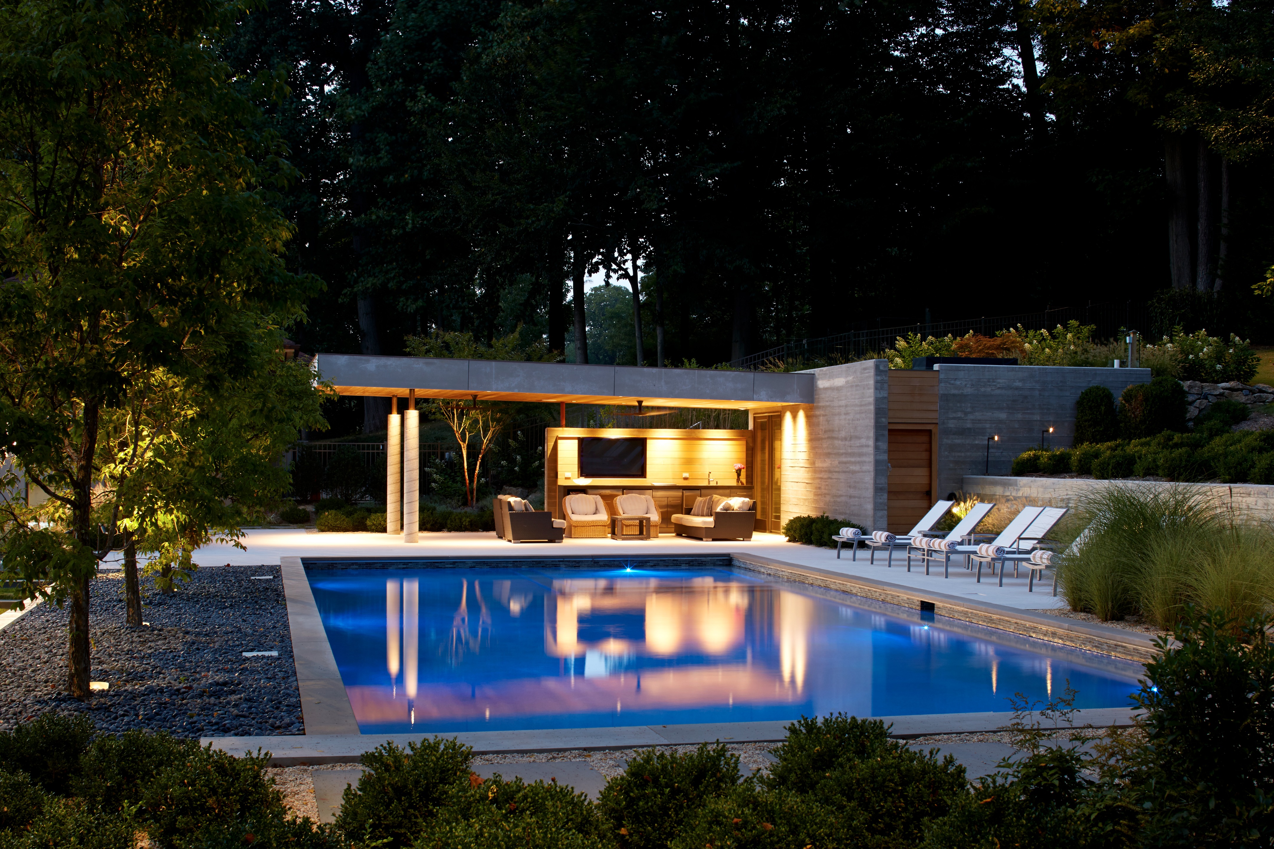 绿意环绕的沙斯ポイント泳池小屋-0