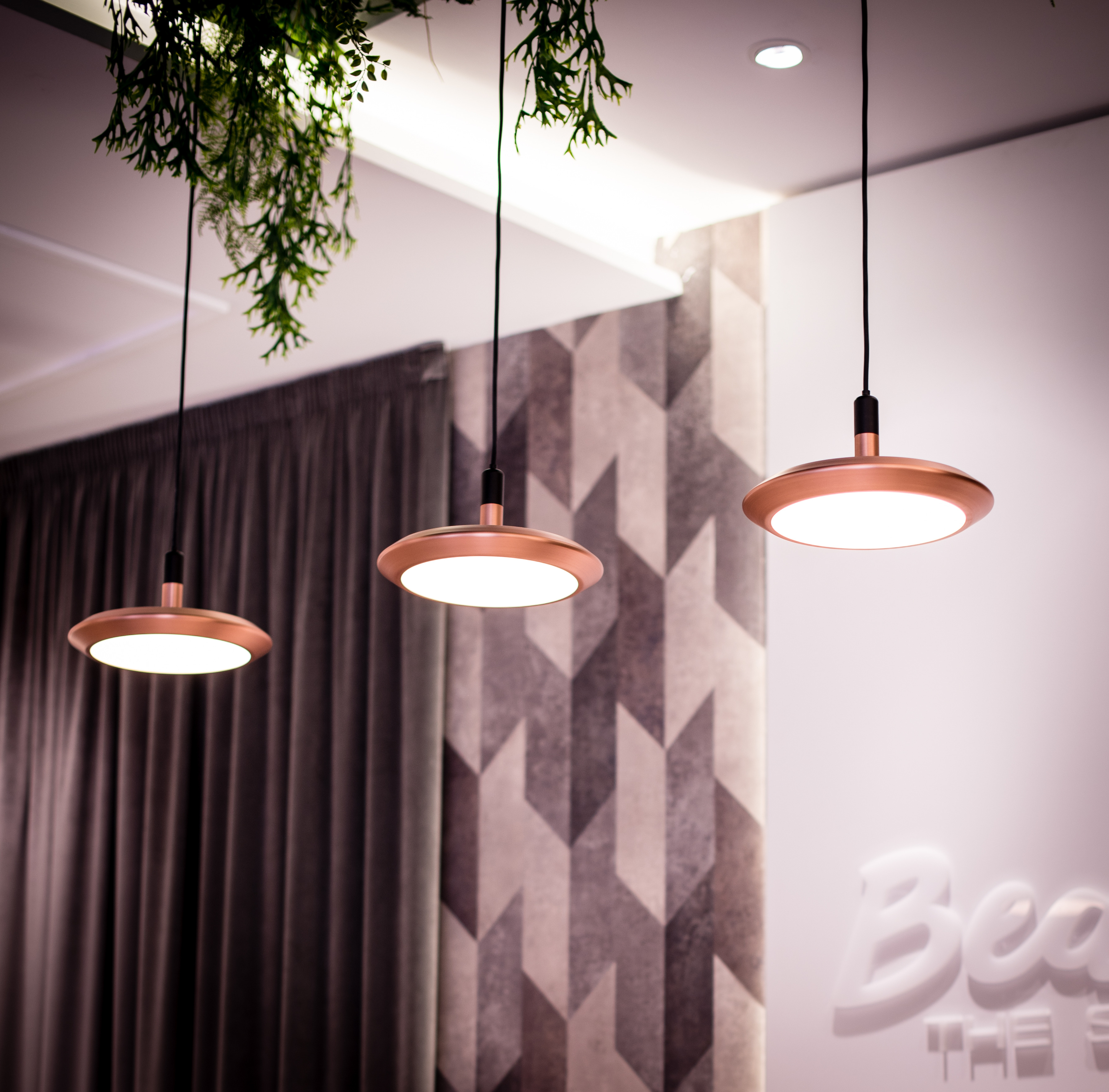 精致香氛护肤品店的永恒魅力-27