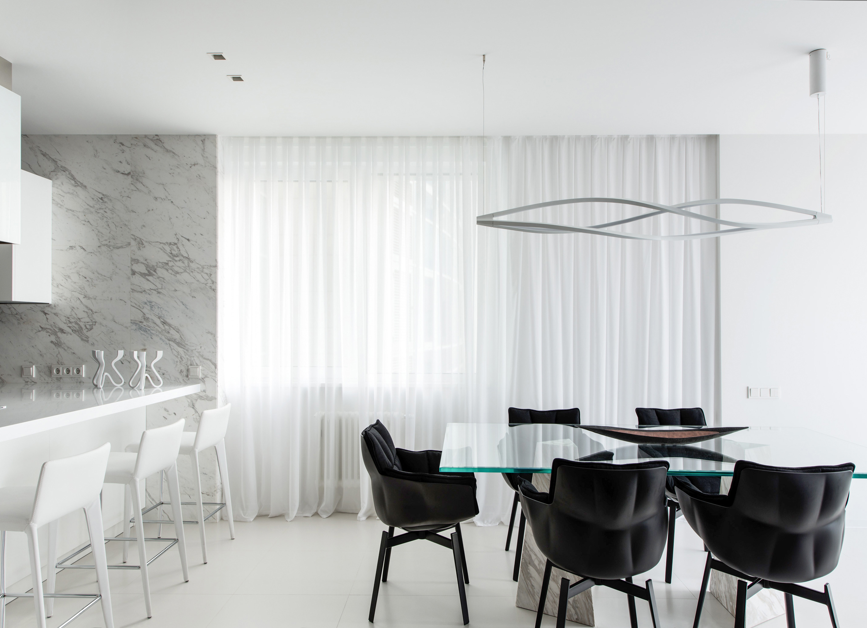 几何矩阵空间 | 暖木与冷玻璃的对比设计-13