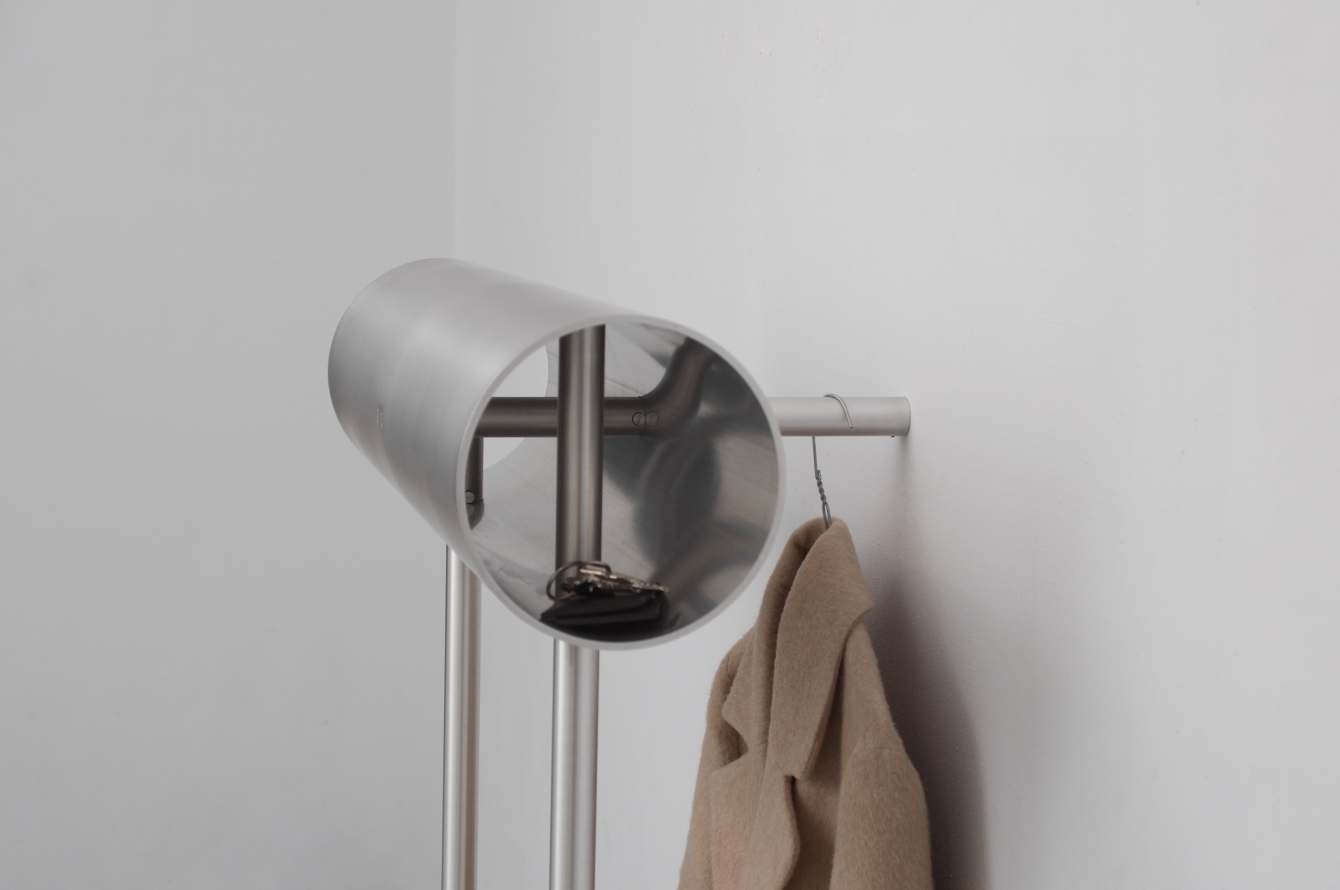 极简风格“隧道”置衣架,无物理紧固件,展现新材料新技术魅力-9