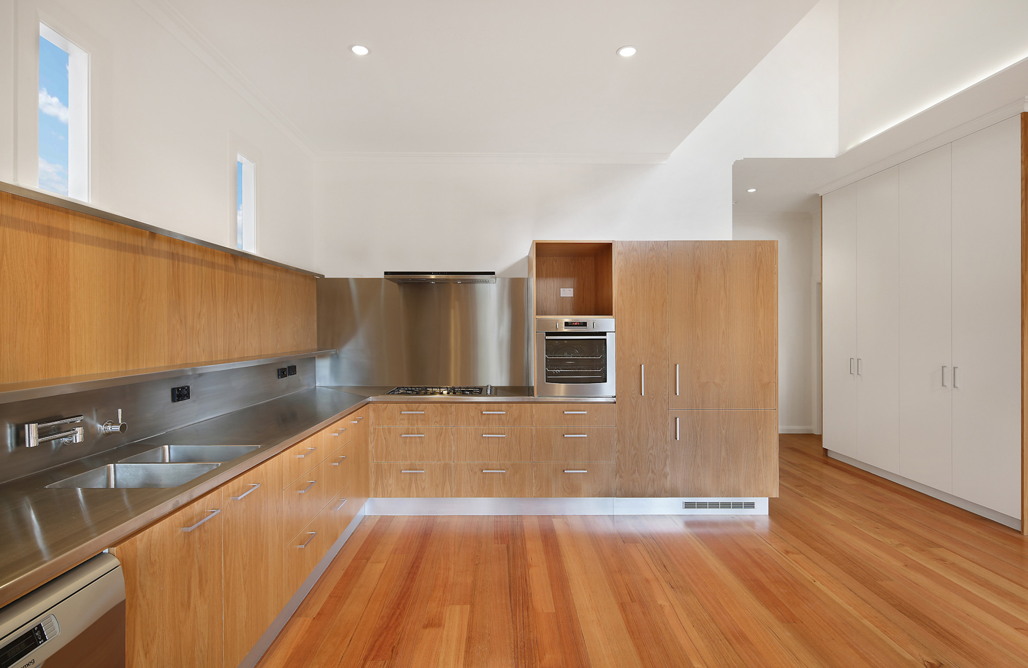 墨尔本西区加州风格平房翻新-11