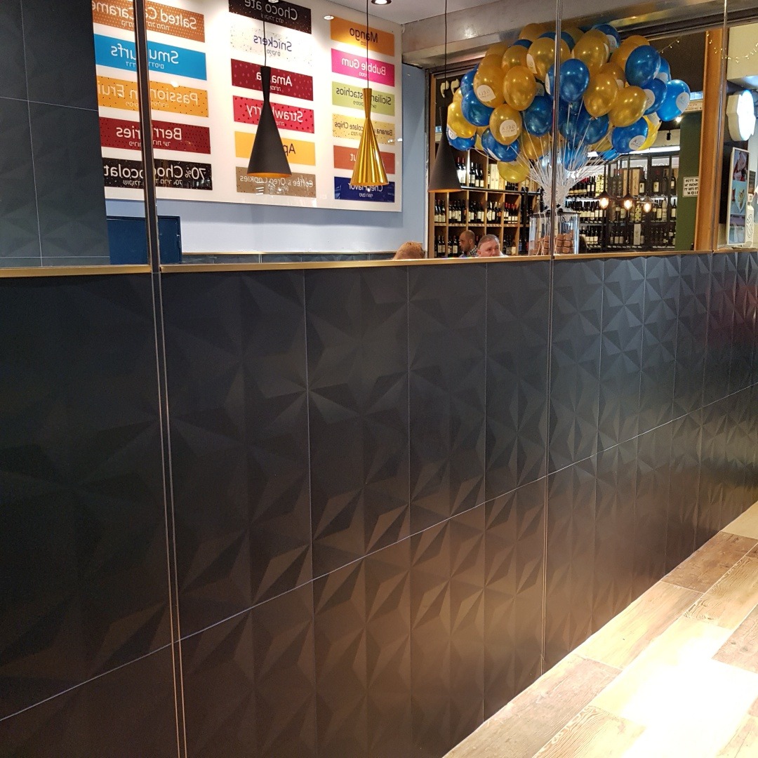 意大利 Gela 冰淇淋店,现代简约设计诠释 vegan 潮流-3