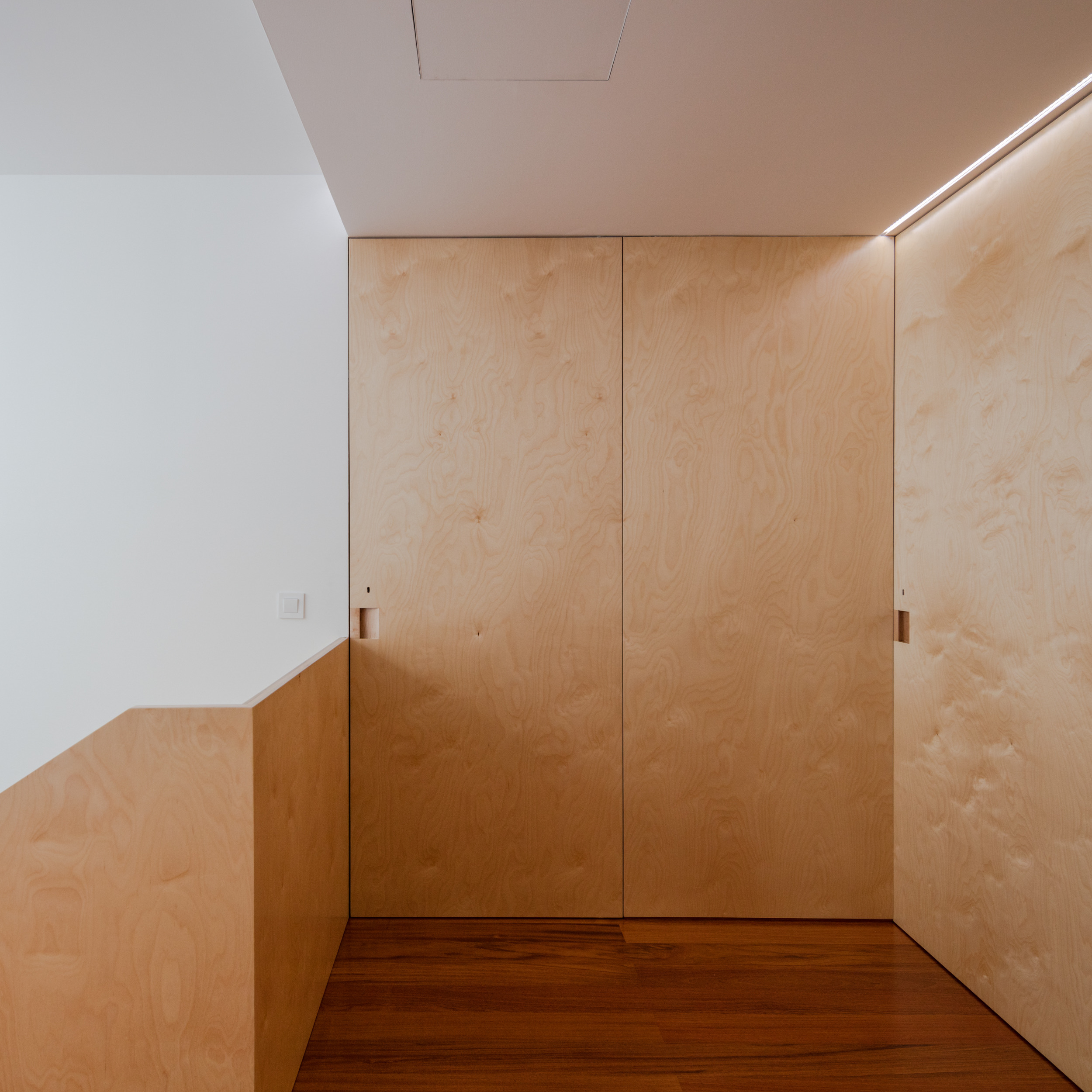 简约实用的新派住宅设计-31