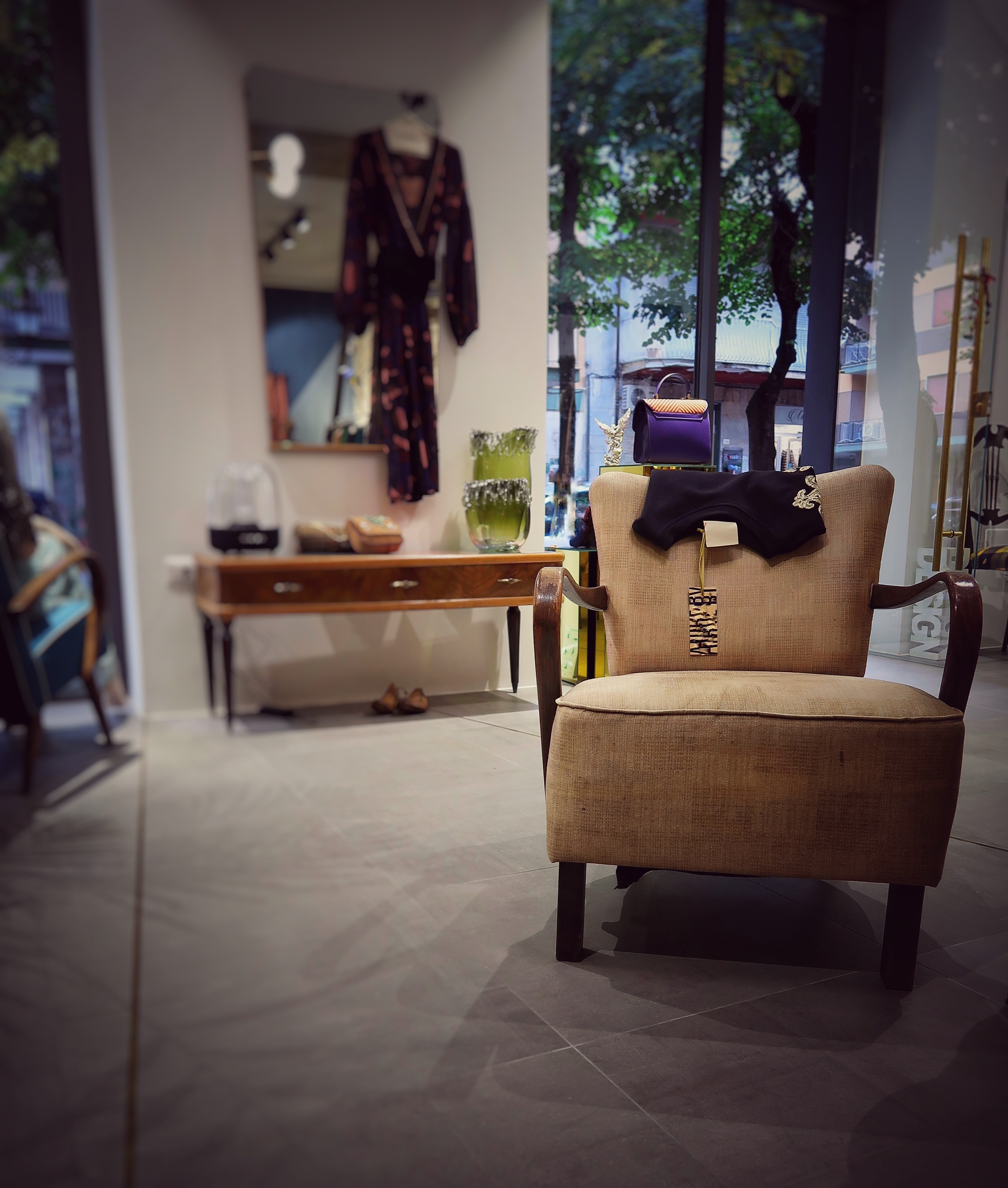 意式风情 | FYSIS BOUTIQUE 室内设计解读-8