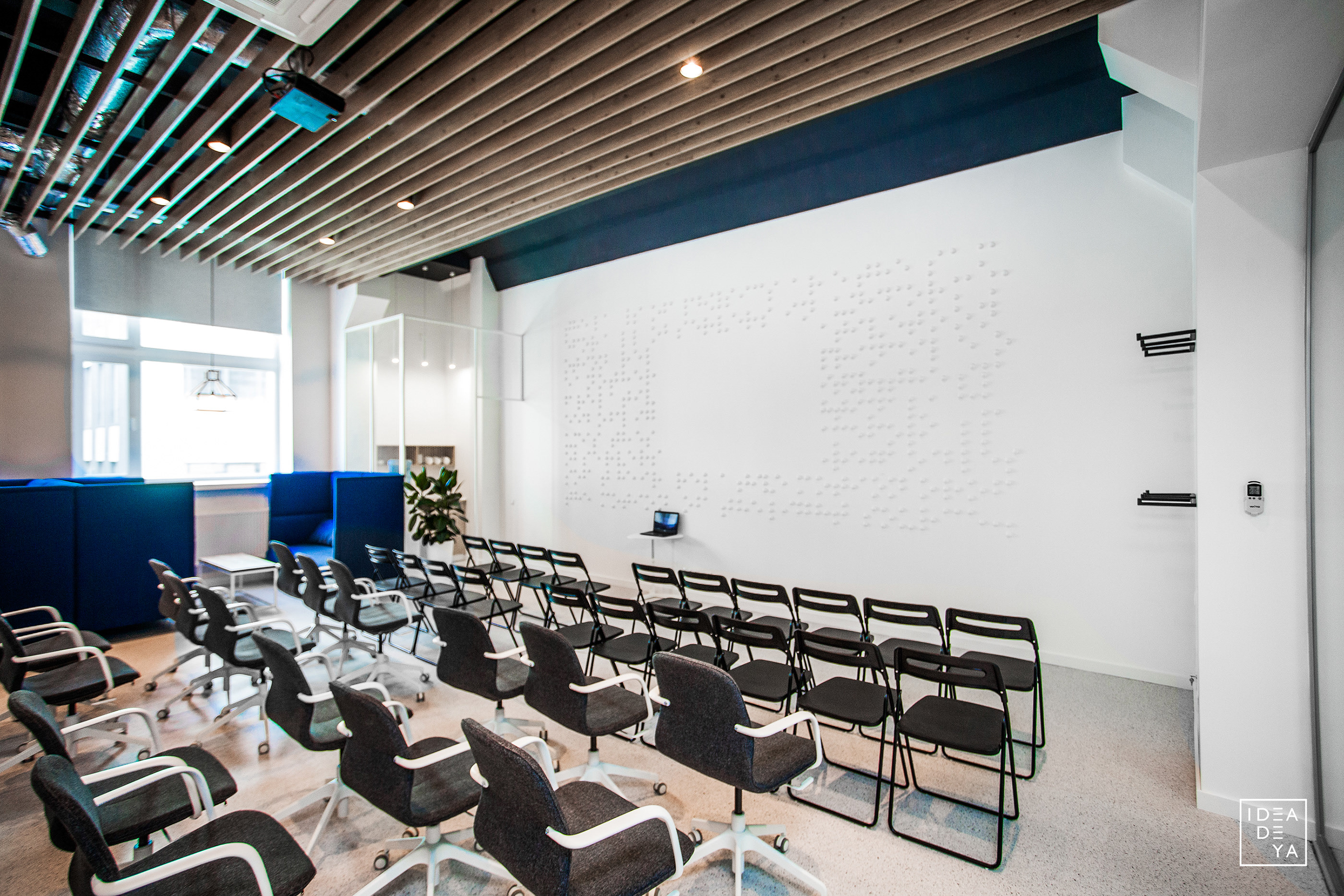 乌克兰 Eleks 实验室 | 简约现代的办公空间-9