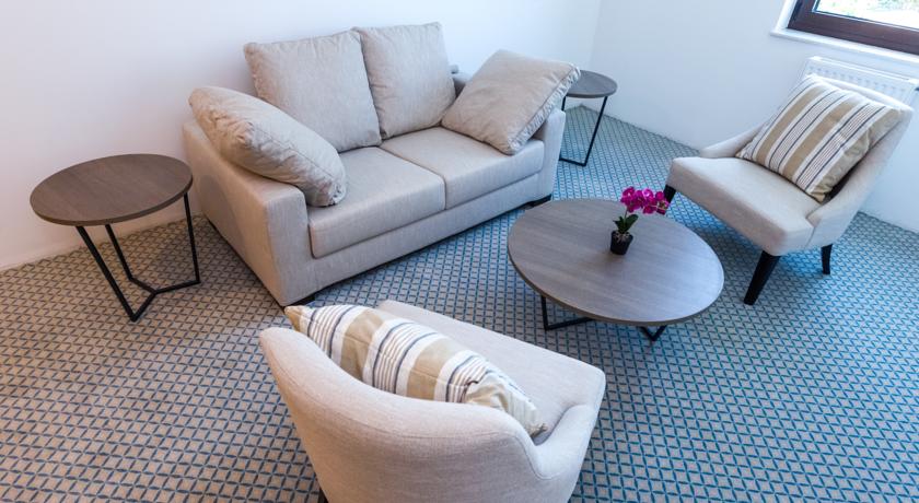 2016 年新建海滨酒店 Petrčane | 现代风格与海景的完美融合-8