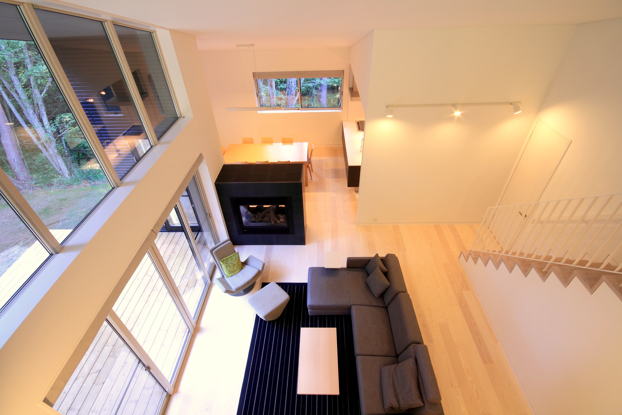 富士山下的木质别墅——自然与舒适的完美融合-25