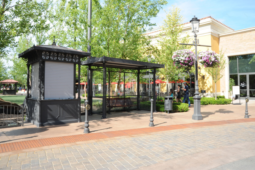 Idaho 商业中心的照明与家具设计-29