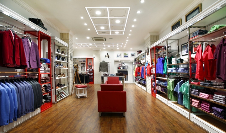 印度班加罗尔Louise Philippe休闲服装品牌零售店设计-3
