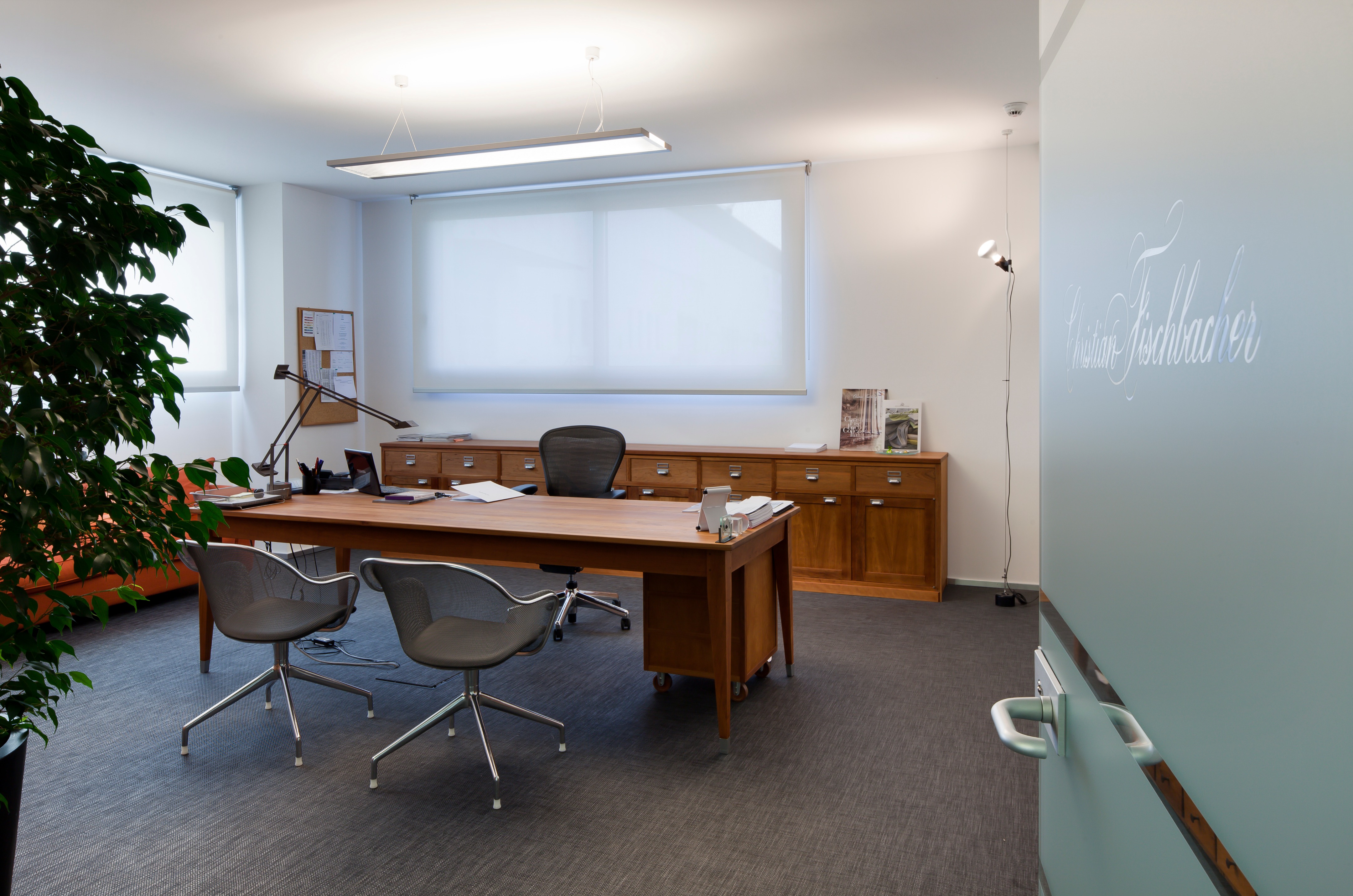 2011 年完成的 Fischbacher 总部室内设计-1