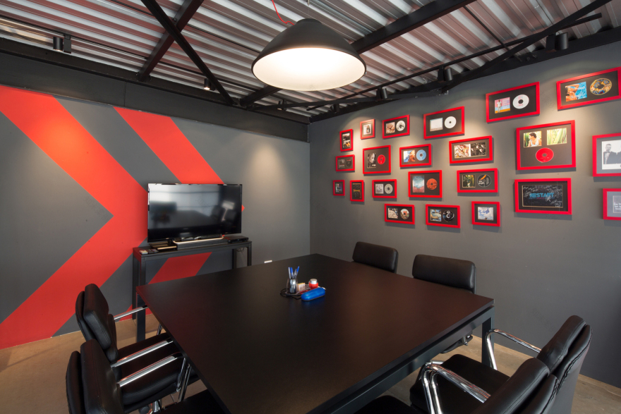 巴西圣保罗 Live Biz 工作室翻新设计-30