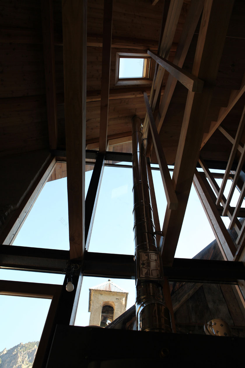 2010 年完成的 CASA TG 山地住宅设计-11