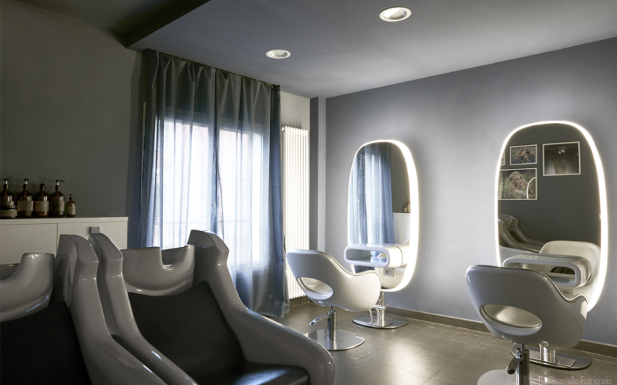 马里奥·皮利美发沙龙-0