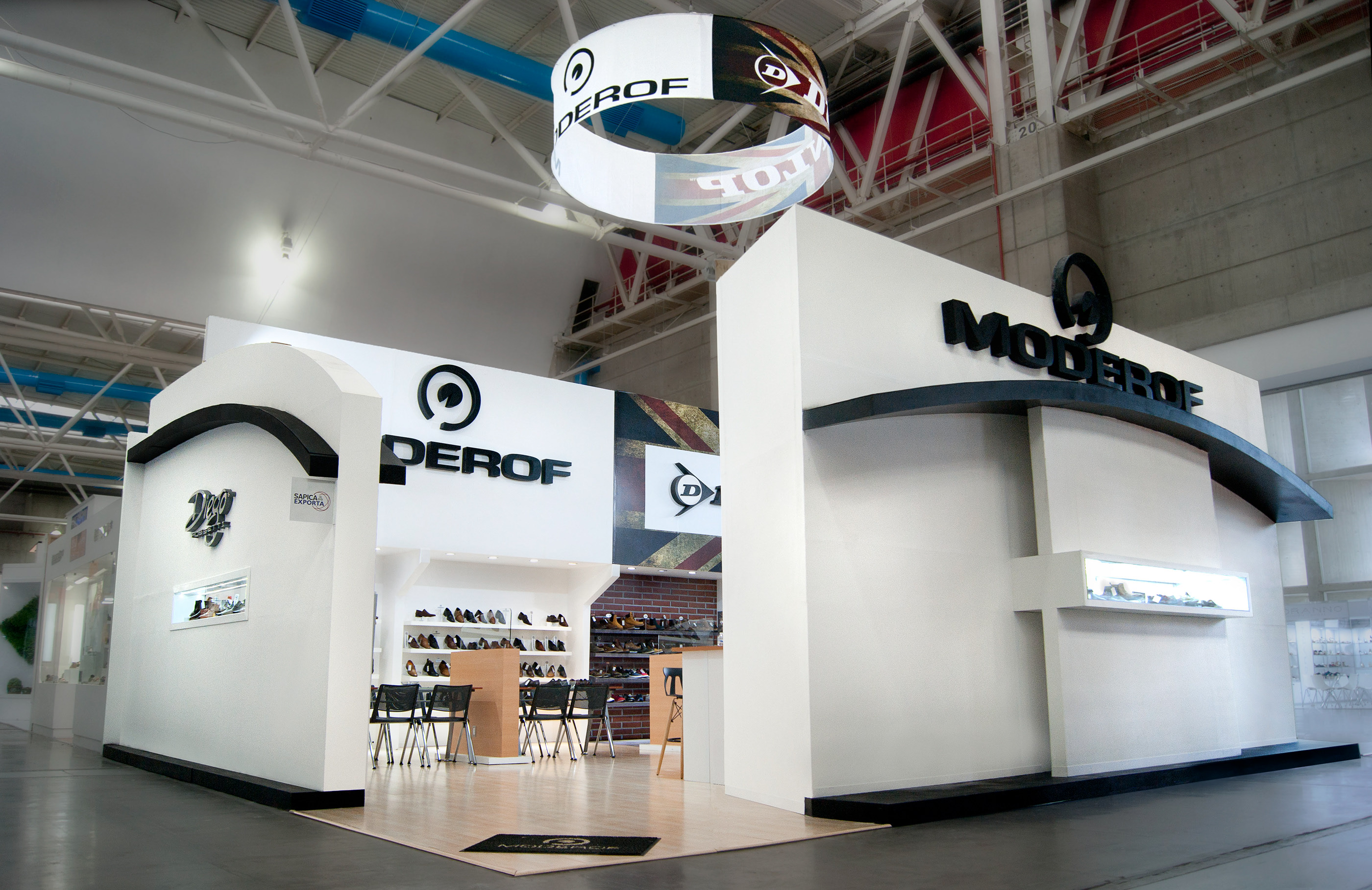 伦敦现代风融入品牌展示空间-2