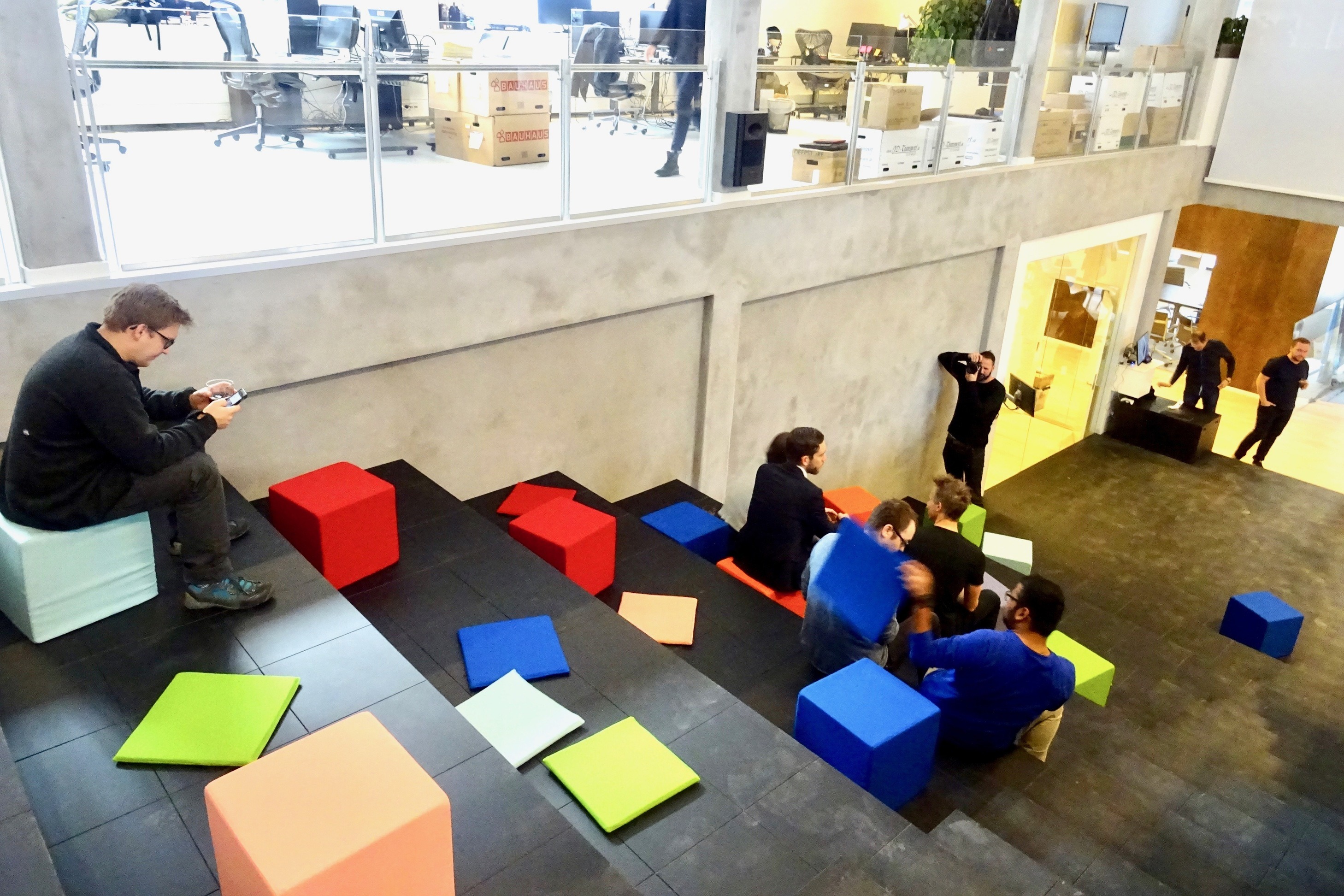 丹麦 IO Interactive 新总部办公空间——现代简约的创意孵化器-9