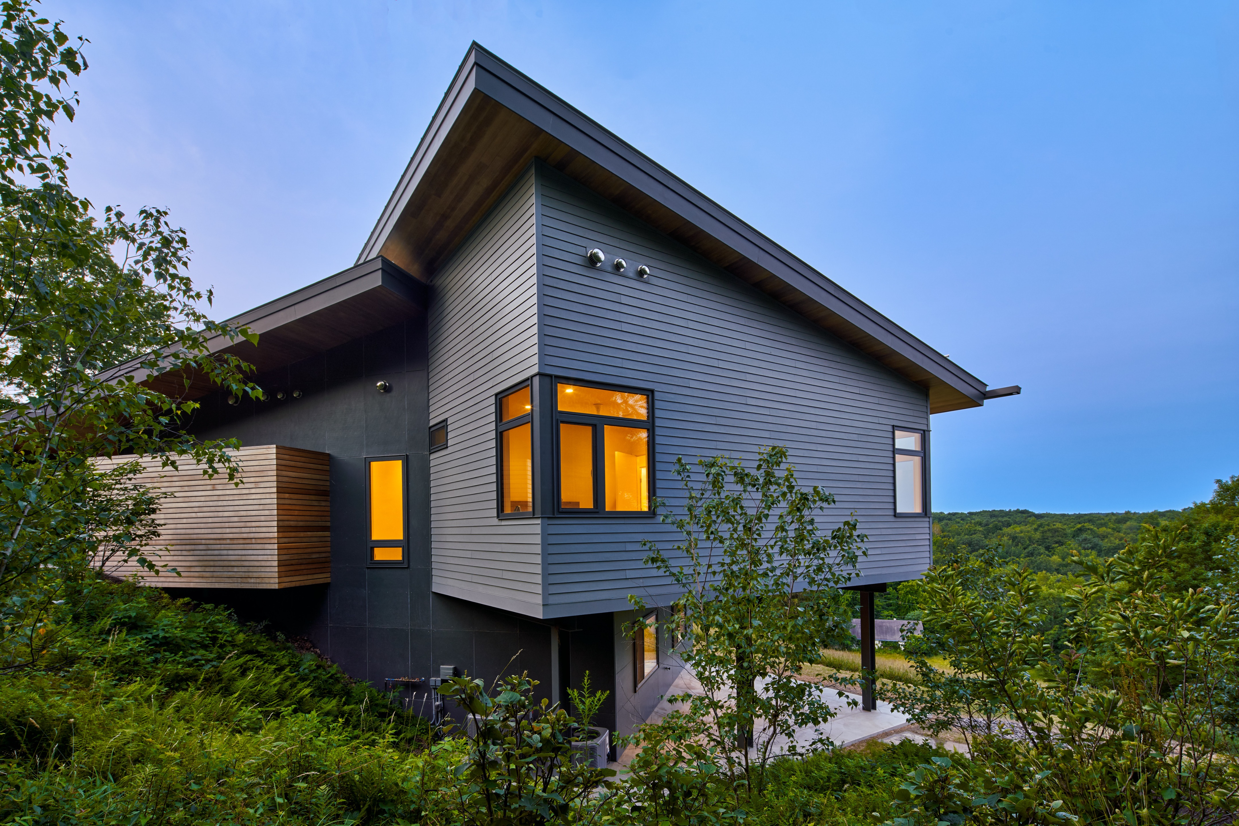 Hawksview | 悬浮在山坡上的多代共享家园-13