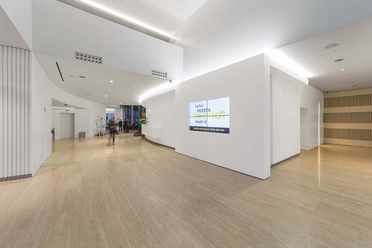 马德里 Hotel Puerta America | 大师云集的室内设计盛宴-0