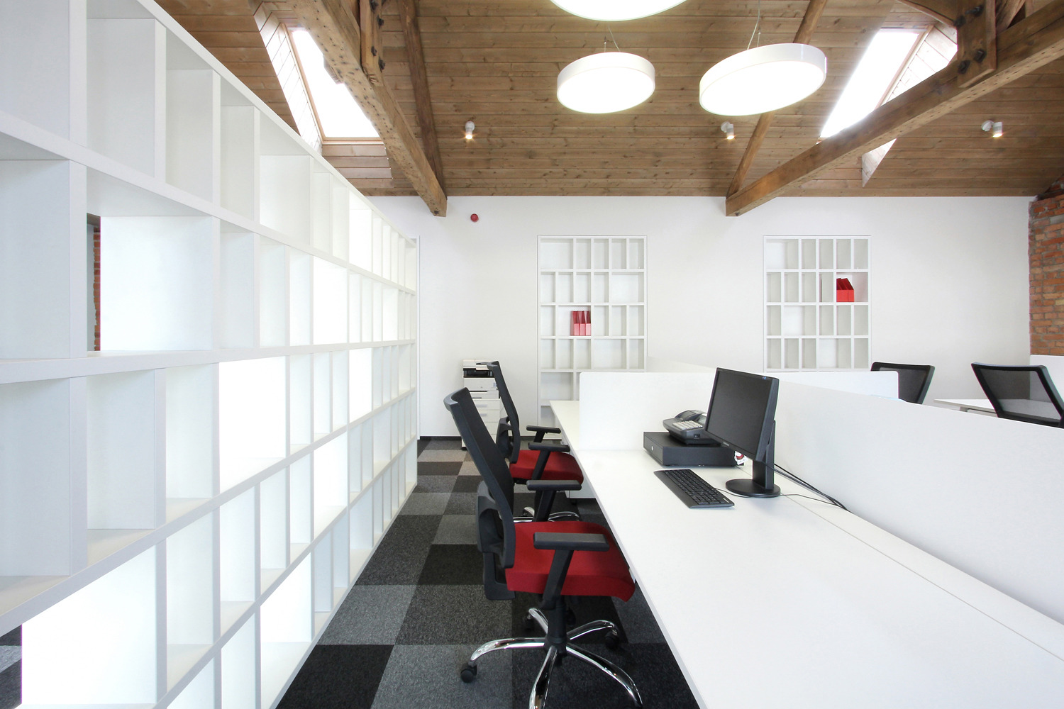 旧仓库变身高品质办公空间-15